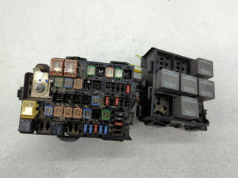 compare product 2010-2012 Ford Fusion Fusebox Fuse Box Panel Relay Module P/N:BE5T-14290-E Fits Fits 2010 2011 2012 OEM Used Auto Parts
