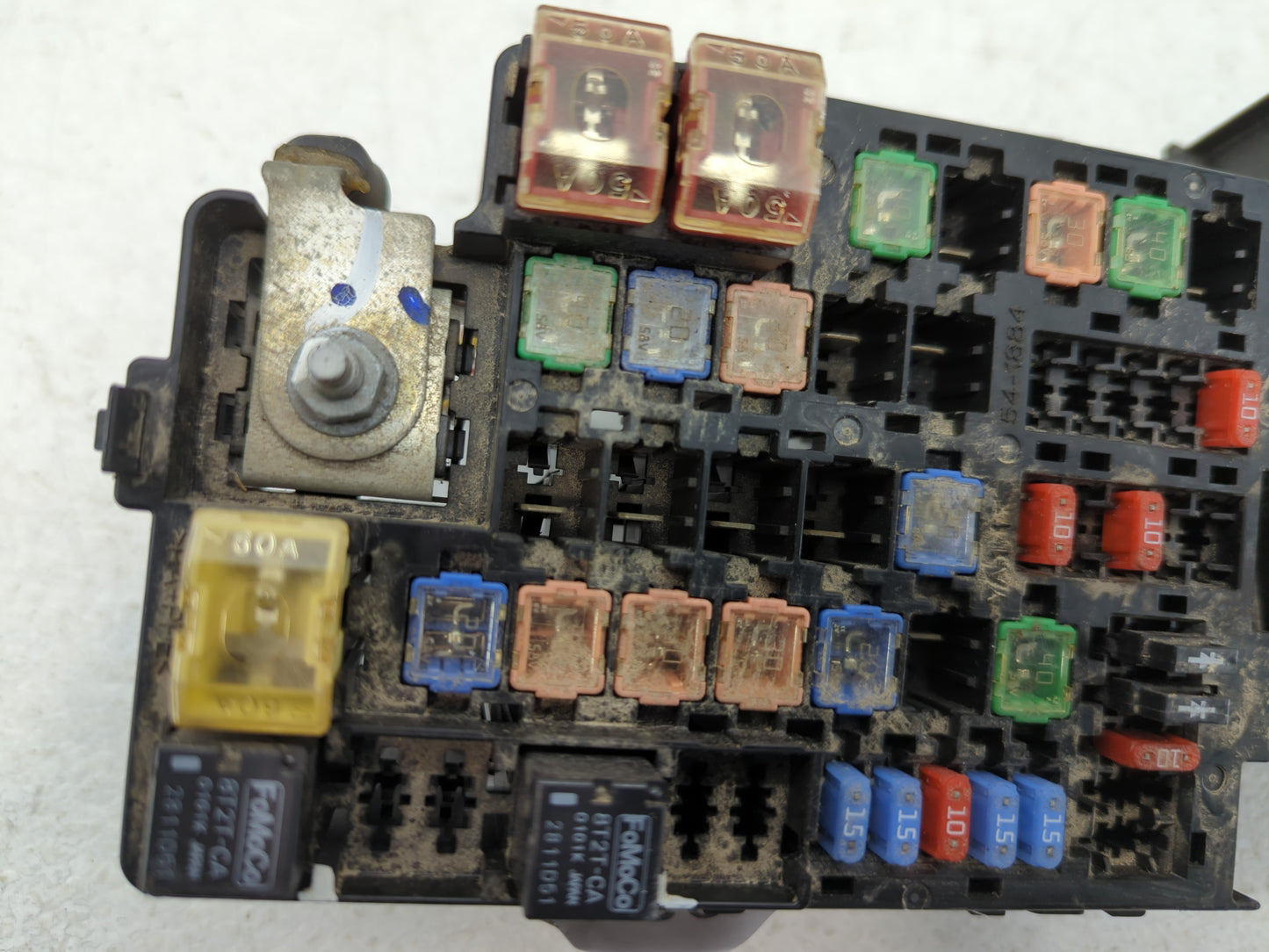 2010-2012 Ford Fusion Fusebox Fuse Box Panel Relay Module P/N:BE5T-14290-E Fits Fits 2010 2011 2012 OEM Used Auto Parts - Oemusedautoparts1.com