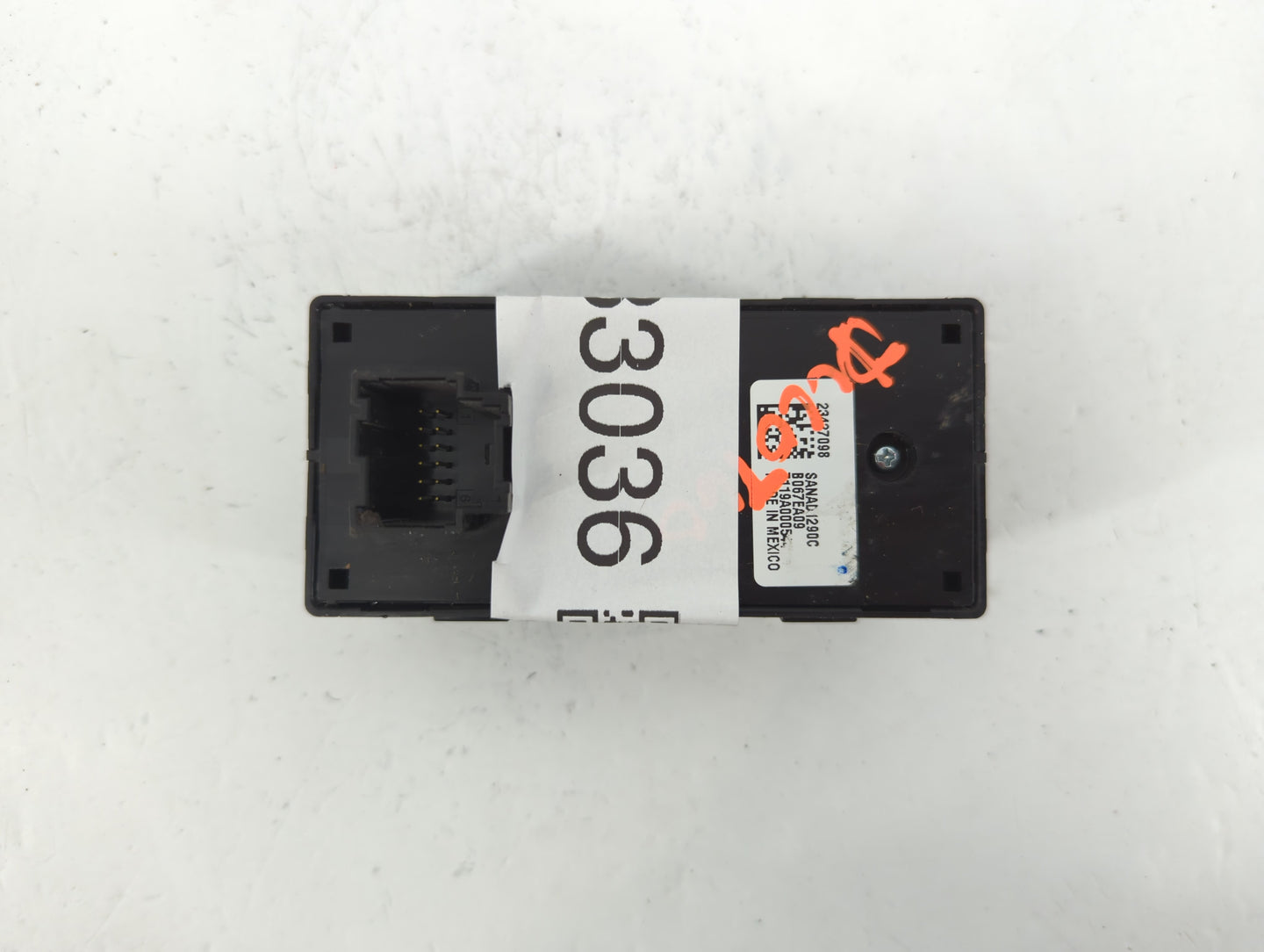 2017-2021 Chevrolet Trax Master Power Window Switch Replacement Driver Side Left P/N:23427098 Fits Fits 2017 2018 2019 2020 2021 OEM Used Auto Parts - Oemusedautoparts1.com