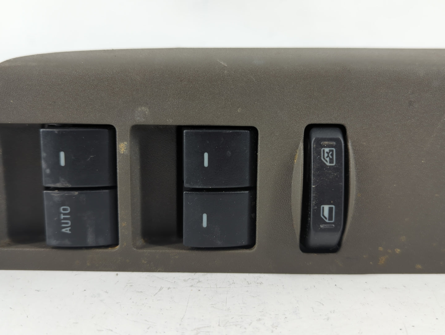 2019-2022 Toyota Rav4 Master Power Window Switch Replacement Driver Side Left P/N:8L8T-14540-ACW Fits Fits 2019 2020 2021 2022 OEM Used Auto Parts - Oemusedautoparts1.com