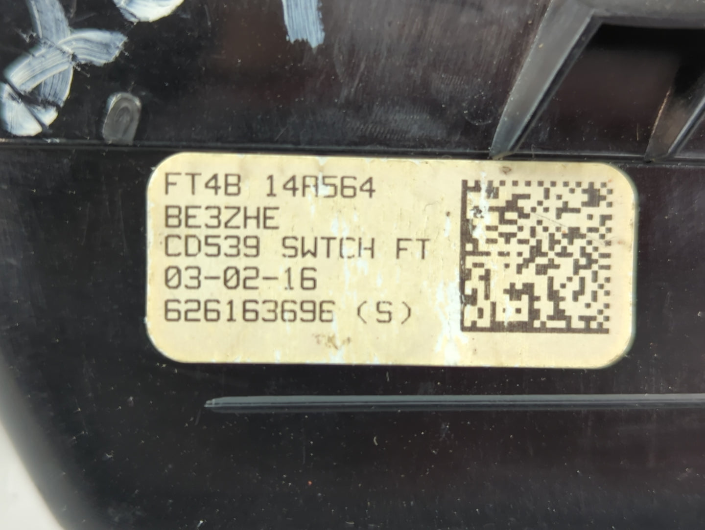 2015-2016 Ford Edge Master Power Window Switch Replacement Driver Side Left P/N:626163696 FT4B 14A564 Fits OEM Used Auto Parts - Oemusedautoparts1.com