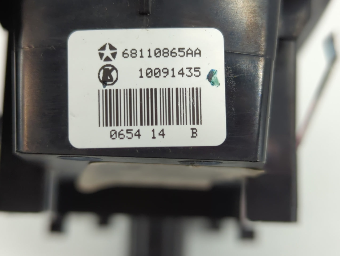 2012-2016 Chrysler Town & Country Master Power Window Switch Replacement Driver Side Left P/N:68110865AA Fits OEM Used Auto Parts - Oemusedautoparts1.com