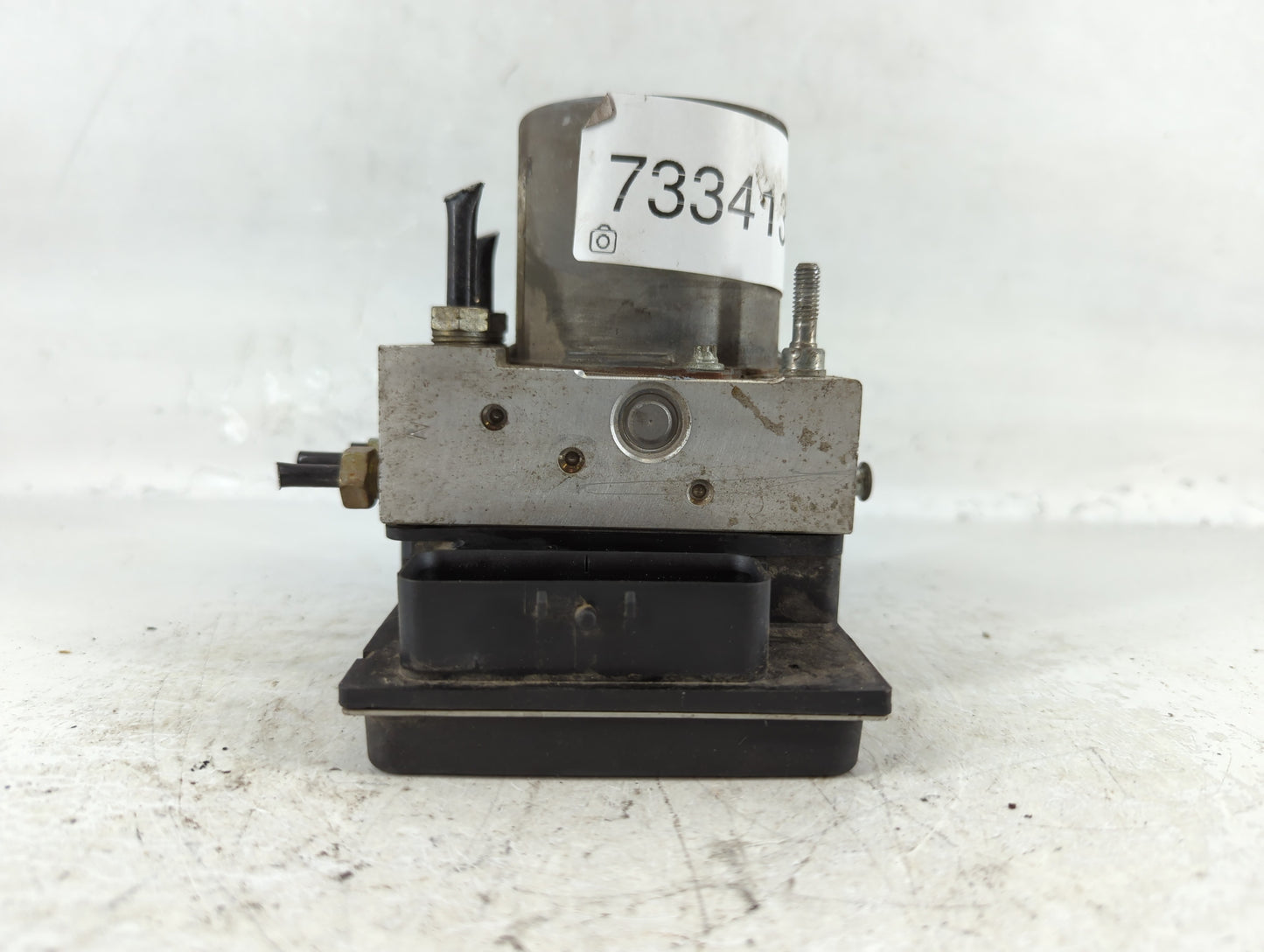 2005-2007 Ford Five Hundred ABS Pump Control Module Replacement P/N:5F93-2C333-C Fits Fits 2005 2006 2007 OEM Used Auto Parts - Oemusedautoparts1.com