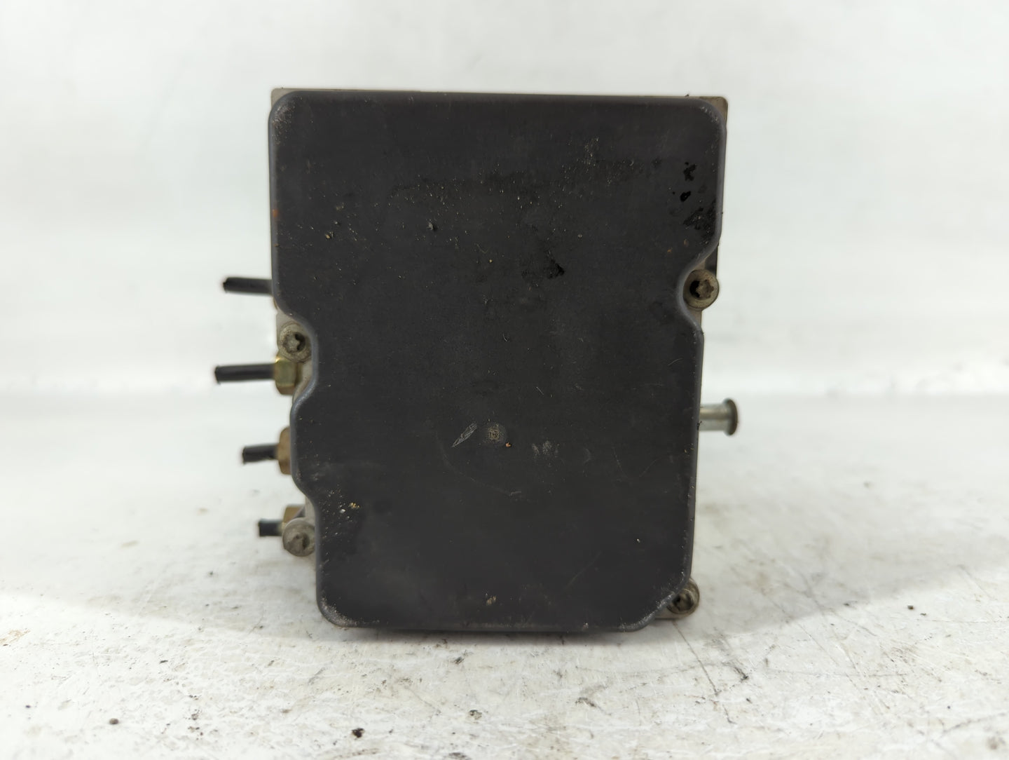 2005-2007 Ford Five Hundred ABS Pump Control Module Replacement P/N:5F93-2C333-C Fits Fits 2005 2006 2007 OEM Used Auto Parts - Oemusedautoparts1.com