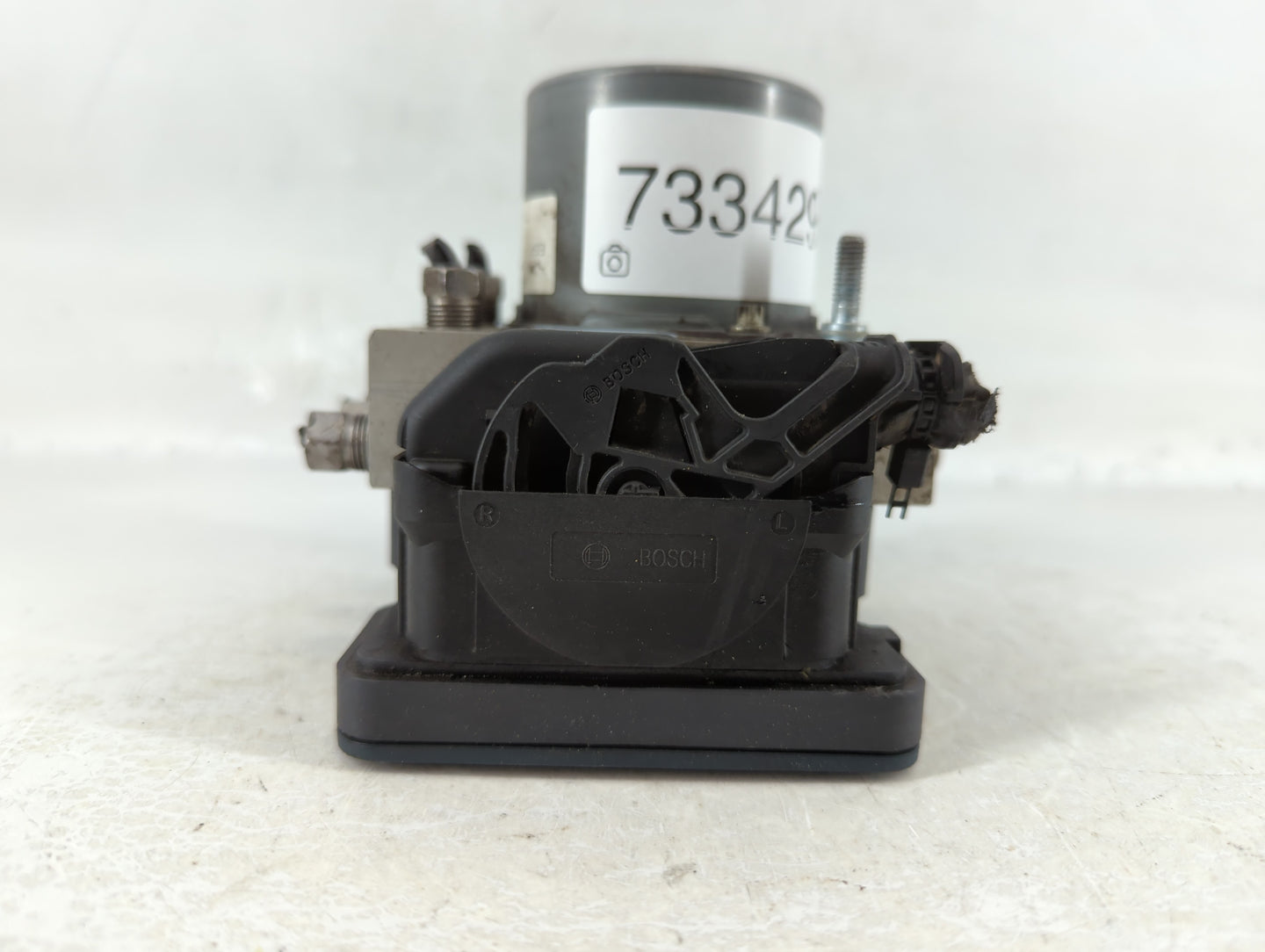 2015-2020 Dodge Grand Caravan ABS Pump Control Module Replacement P/N:P68183803AC Fits Fits 2015 2016 2017 2018 2019 2020 OEM Used Auto Parts - Oemusedautoparts1.com