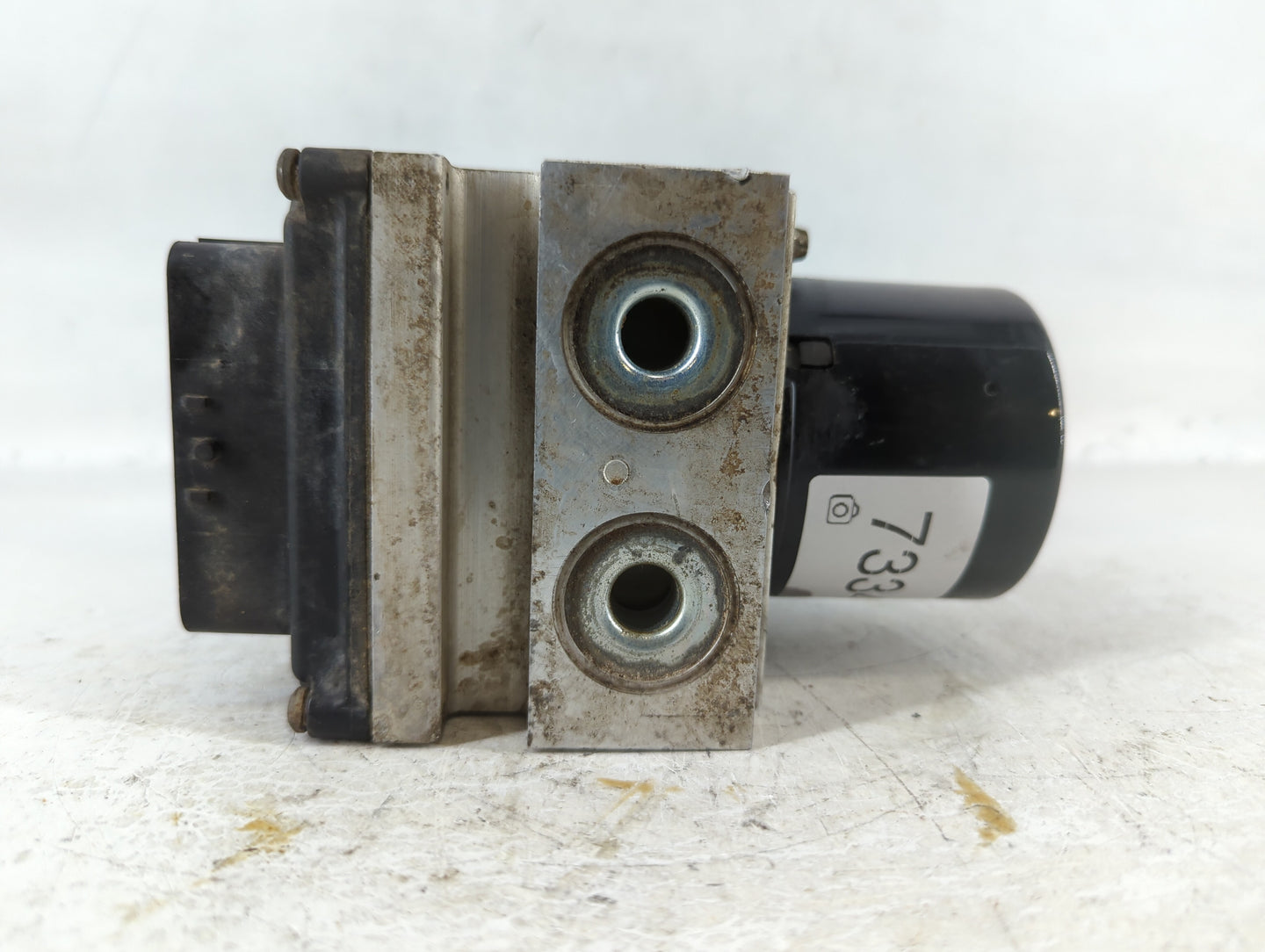 2008-2011 Chevrolet Impala ABS Pump Control Module Replacement P/N:(p)25894183 Fits Fits 2008 2009 2010 2011 OEM Used Auto Parts - Oemusedautoparts1.com