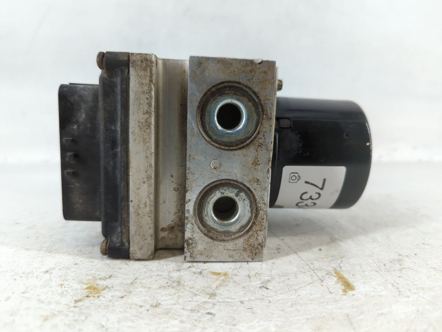 2008-2011 Chevrolet Impala ABS Pump Control Module Replacement P/N:(p)25894183 Fits Fits 2008 2009 2010 2011 OEM Used Auto Parts - Oemusedautoparts1.com