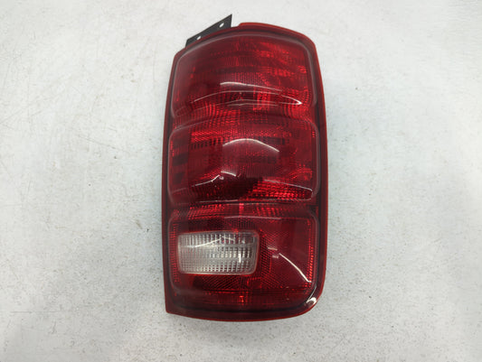1997-2002 Ford Expedition Tail Light Assembly Passenger Right OEM P/N:F75B-13B504-A Fits Fits 1997 1998 1999 2000 2001 2002 OEM Used Auto Parts - Oemusedautoparts1.com