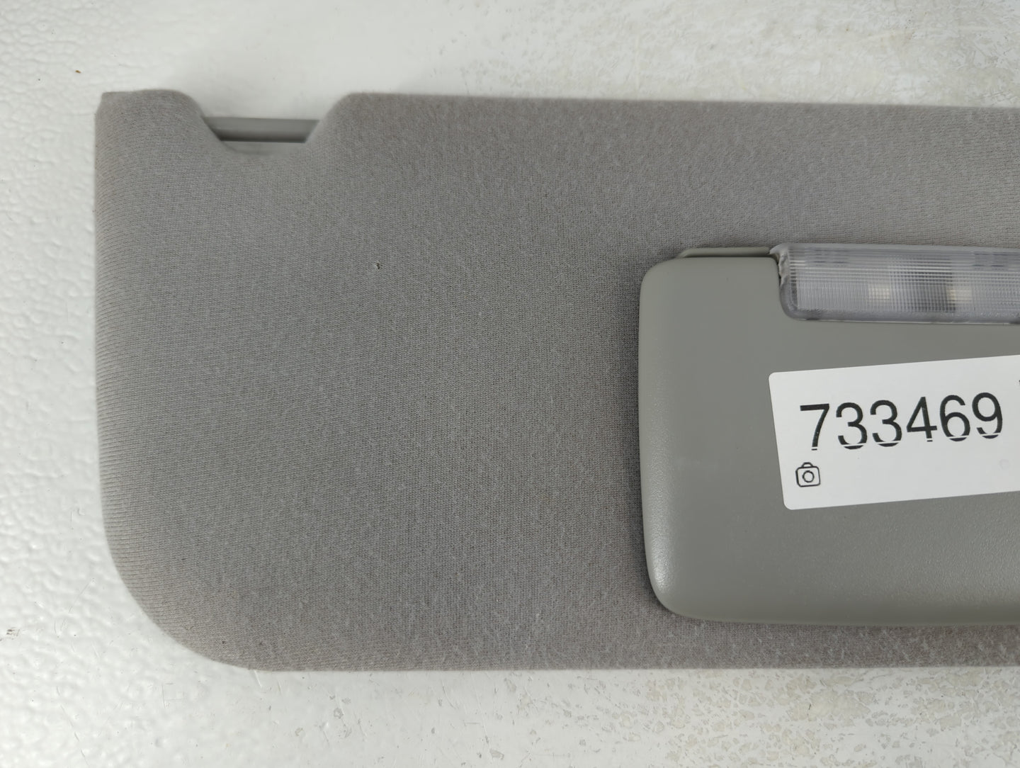 2005-2007 Ford Five Hundred Sun Visor Shade Replacement Passenger Right Mirror Fits Fits 2005 2006 2007 OEM Used Auto Parts - Oemusedautoparts1.com