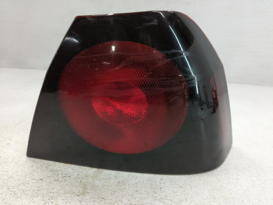 2002-2004 Chevrolet Impala Tail Light Assembly Passenger Right OEM P/N:16525262 Fits Fits 2002 2003 2004 OEM Used Auto Parts - Oemusedautoparts1.com