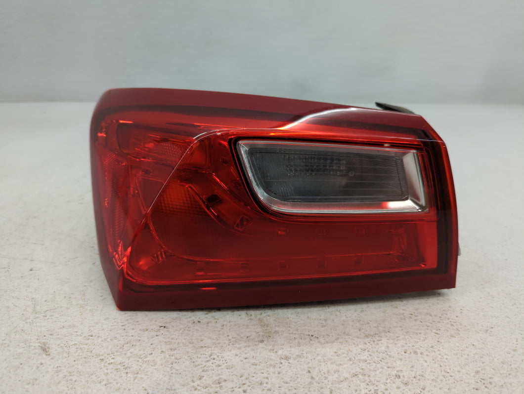 2016-2018 Chevrolet Malibu Tail Light Assembly Driver Left OEM P/N:23323248 Fits Fits 2016 2017 2018 OEM Used Auto Parts