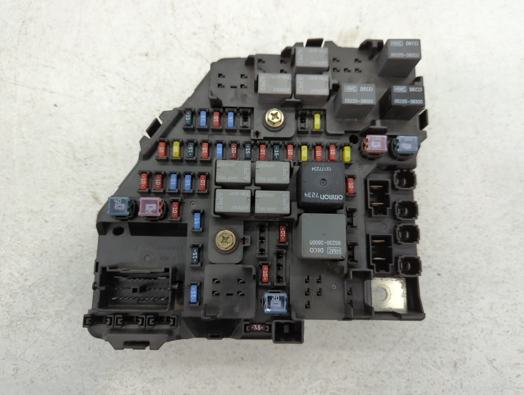 2006 Cadillac Srx Fusebox Fuse Box Panel Relay Module P/N:25771740 Fits OEM Used Auto Parts