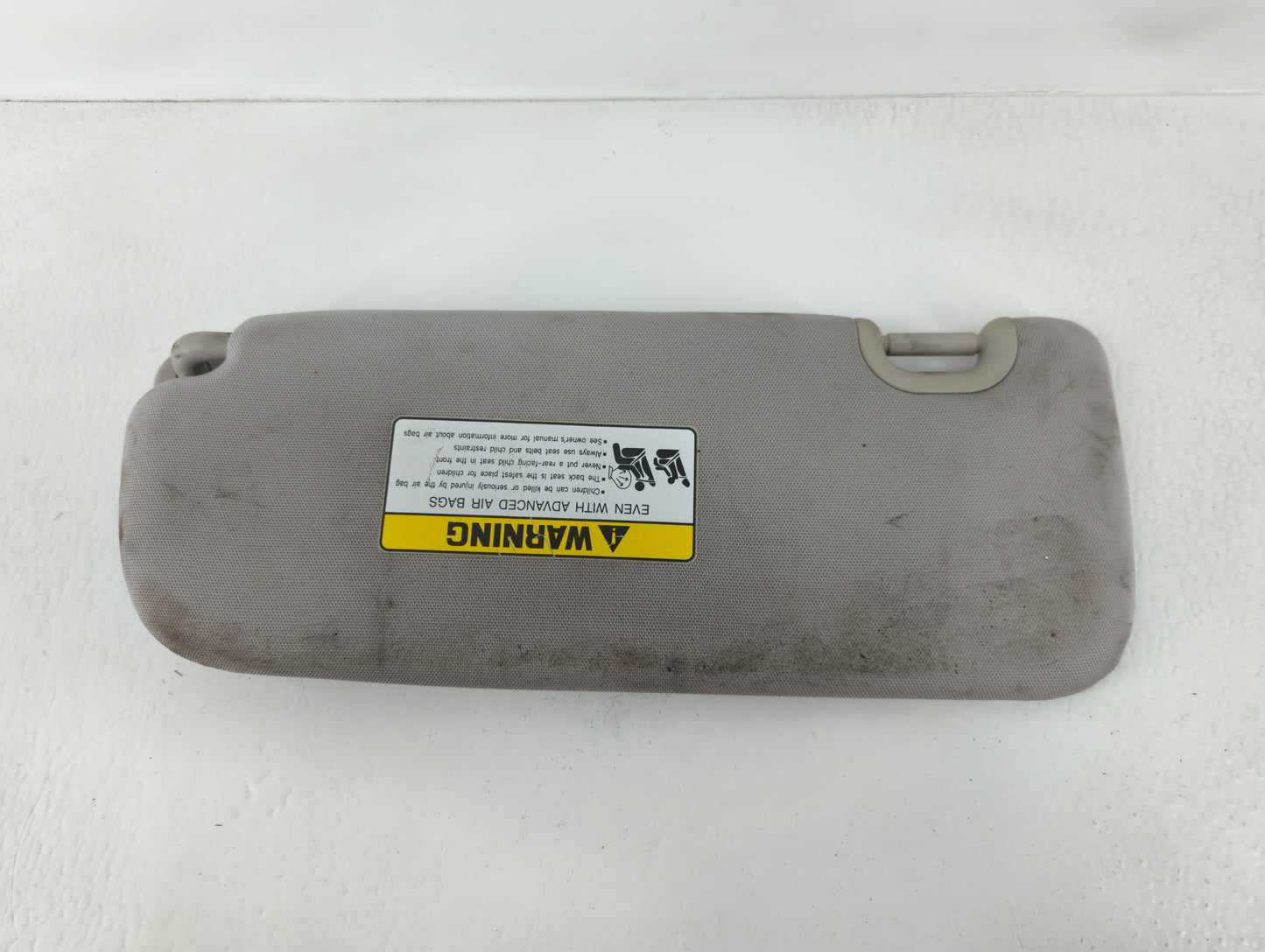 2013-2019 Hyundai Santa Fe Sun Visor Shade Replacement Passenger Right Mirror Fits Fits 2013 2014 2015 2016 2017 2018 2019 OEM Used Auto Parts - Oemusedautoparts1.com