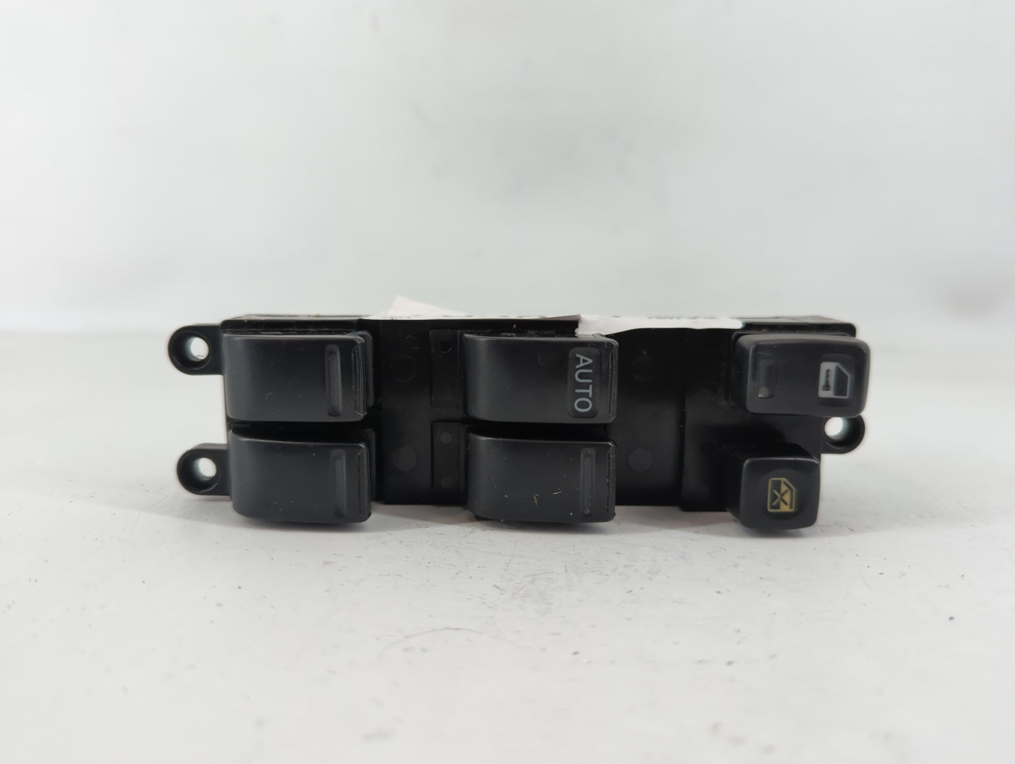 2002-2006 Nissan Altima Master Power Window Switch Replacement Driver Side Left P/N:25401 8J005 Fits Fits 2002 2003 2004 2005 2006 OEM Used Auto Parts - Oemusedautoparts1.com