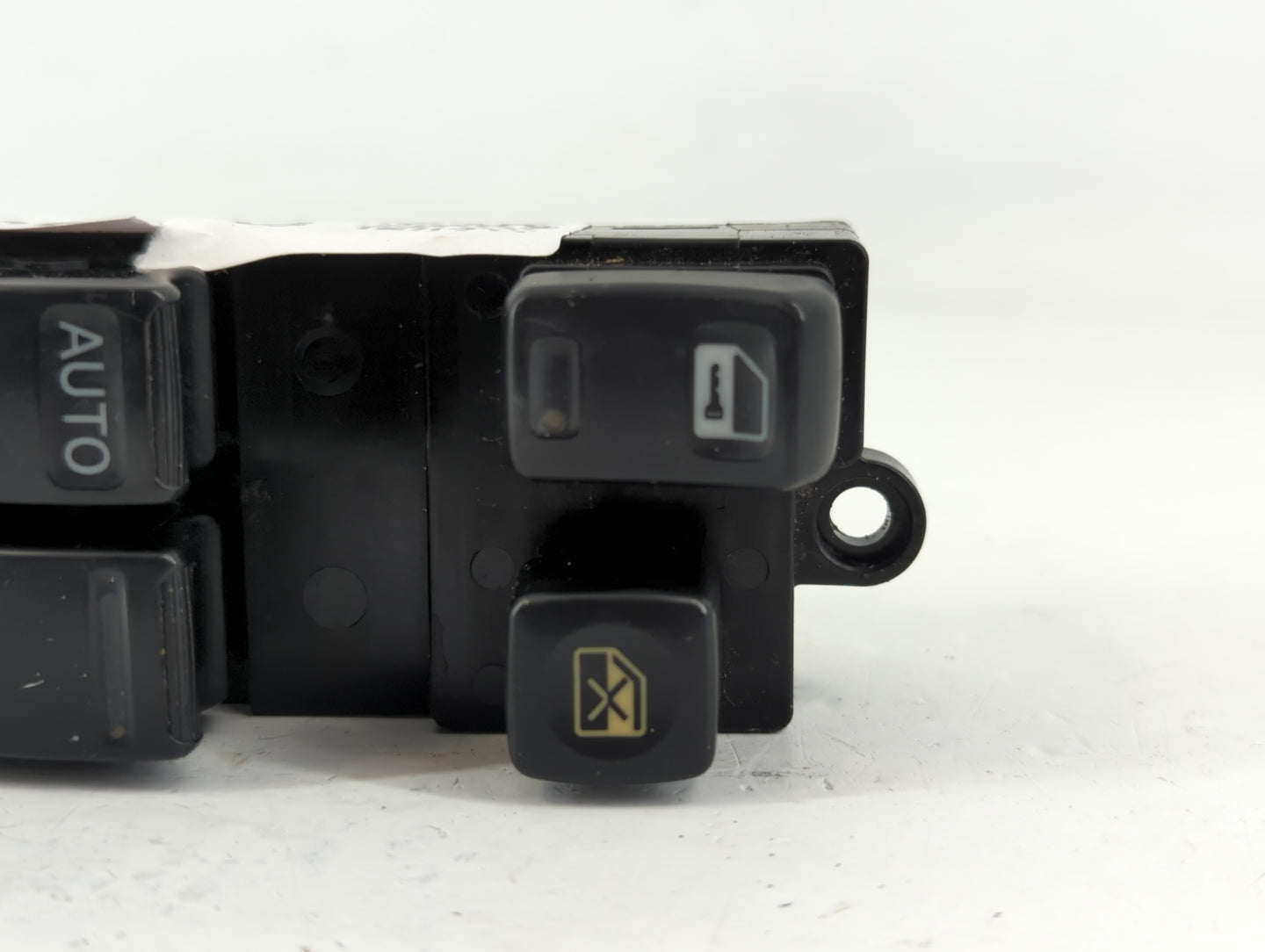 2002-2006 Nissan Altima Master Power Window Switch Replacement Driver Side Left P/N:25401 8J005 Fits Fits 2002 2003 2004 2005 2006 OEM Used Auto Parts - Oemusedautoparts1.com