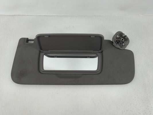 2019-2022 Chevrolet Silverado 1500 Sun Visor Shade Replacement Passenger Right Mirror Fits Fits 2019 2020 2021 2022 OEM Used Auto Parts - Oemusedautoparts1.com