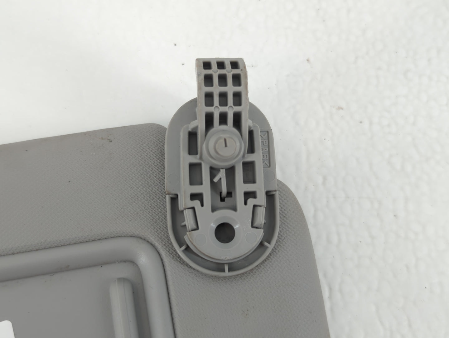 2021-2022 Hyundai Elantra Sun Visor Shade Replacement Passenger Right Mirror Fits Fits 2021 2022 OEM Used Auto Parts - Oemusedautoparts1.com