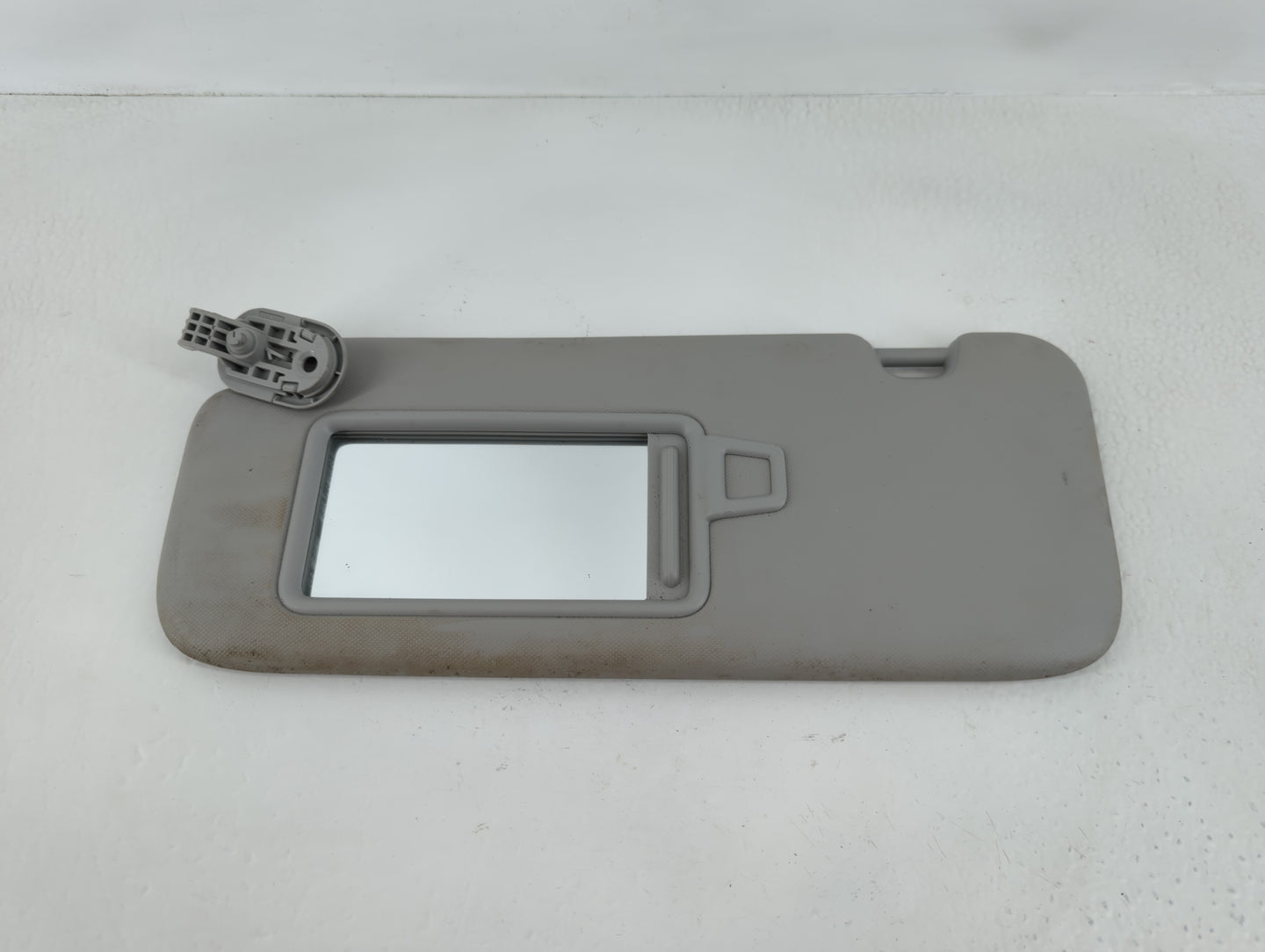 2021-2022 Hyundai Elantra Sun Visor Shade Replacement Driver Left Mirror Fits Fits 2021 2022 OEM Used Auto Parts - Oemusedautoparts1.com