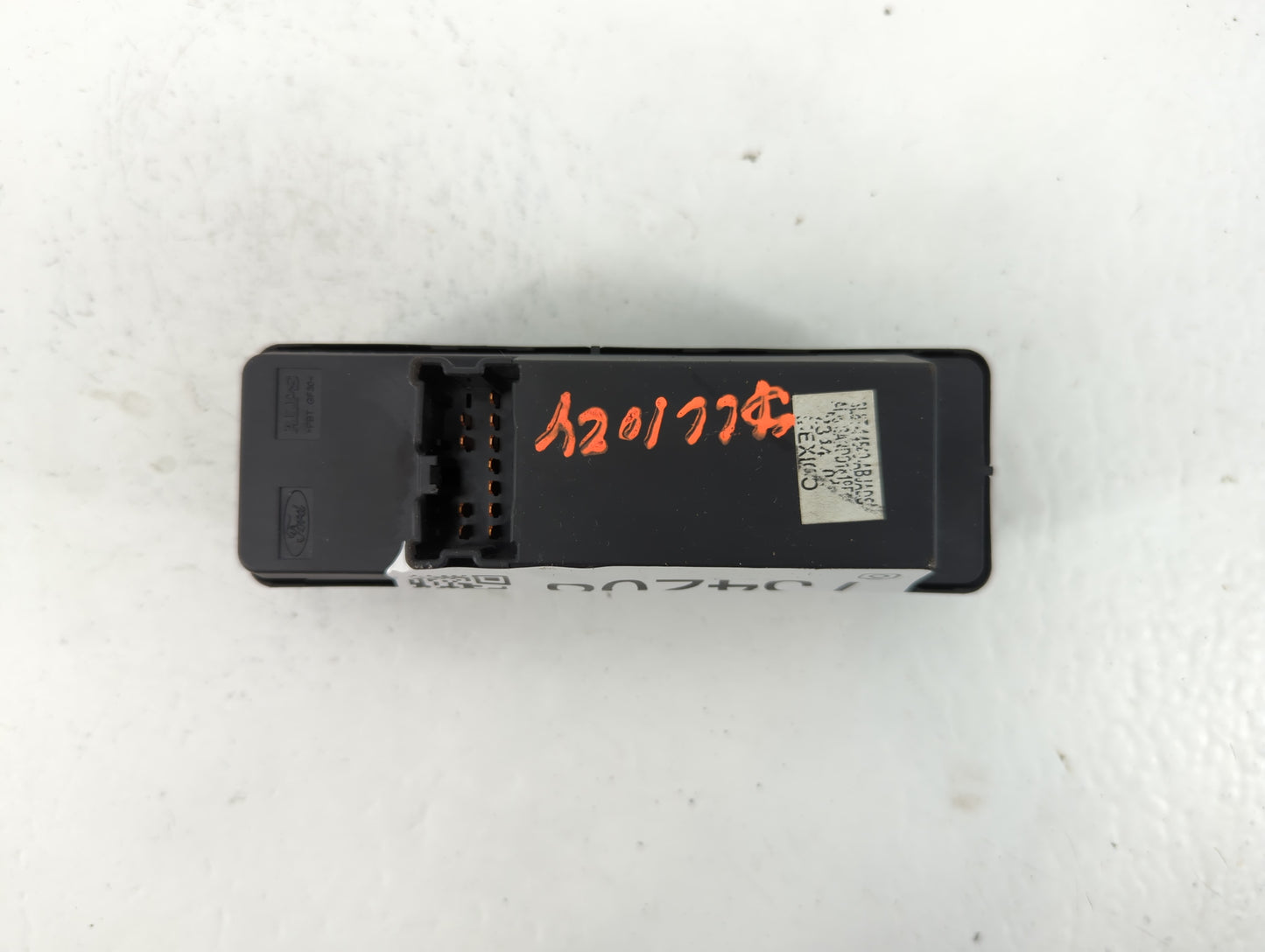 2001-2007 Ford Escape Master Power Window Switch Replacement Driver Side Left Fits Fits 2001 2002 2003 2004 2005 2006 2007 OEM Used Auto Parts - Oemusedautoparts1.com