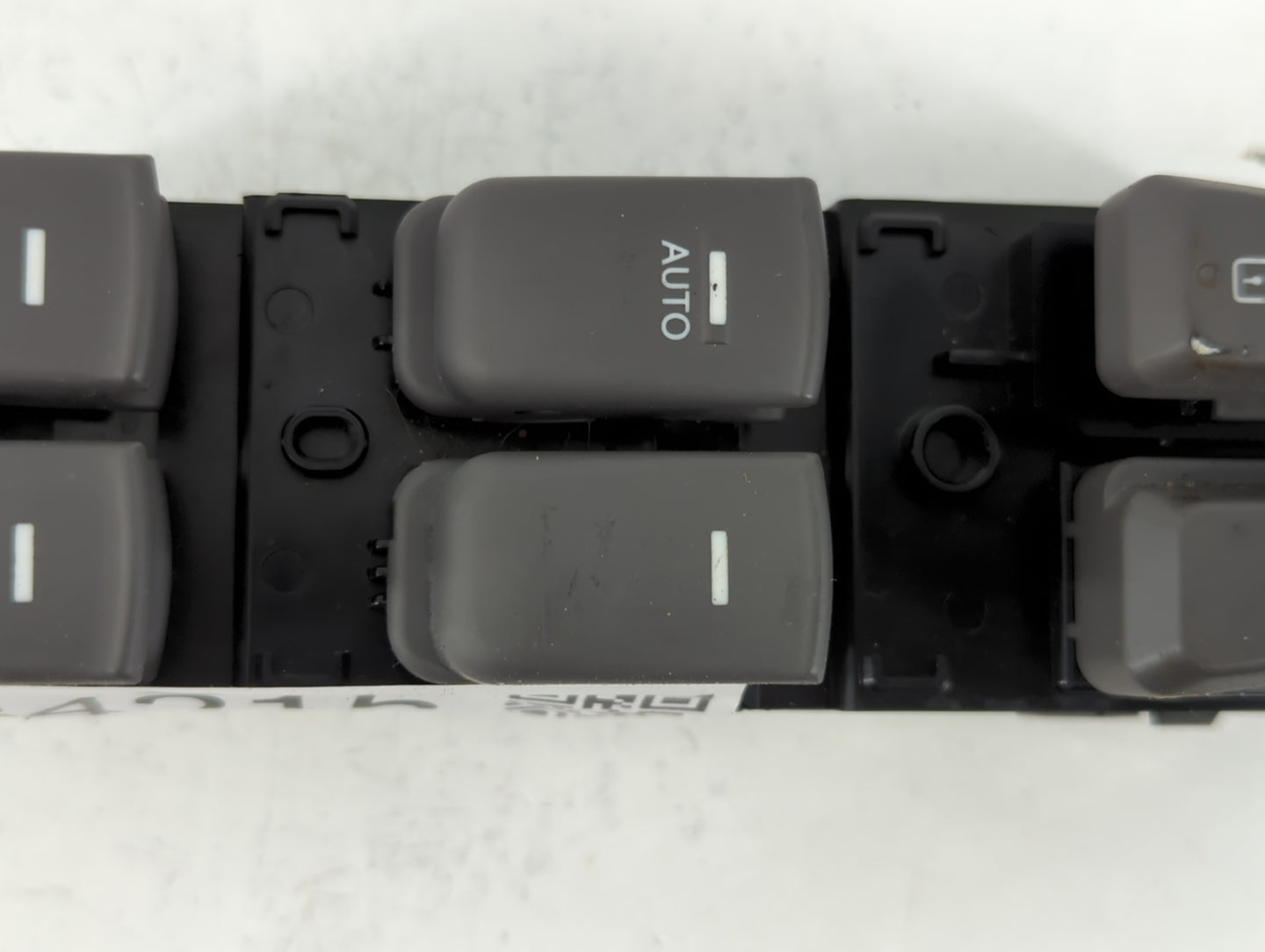 2011-2015 Hyundai Sonata Master Power Window Switch Replacement Driver Side Left P/N:202008875 Fits Fits 2011 2012 2013 2014 2015 OEM Used Auto Parts - Oemusedautoparts1.com
