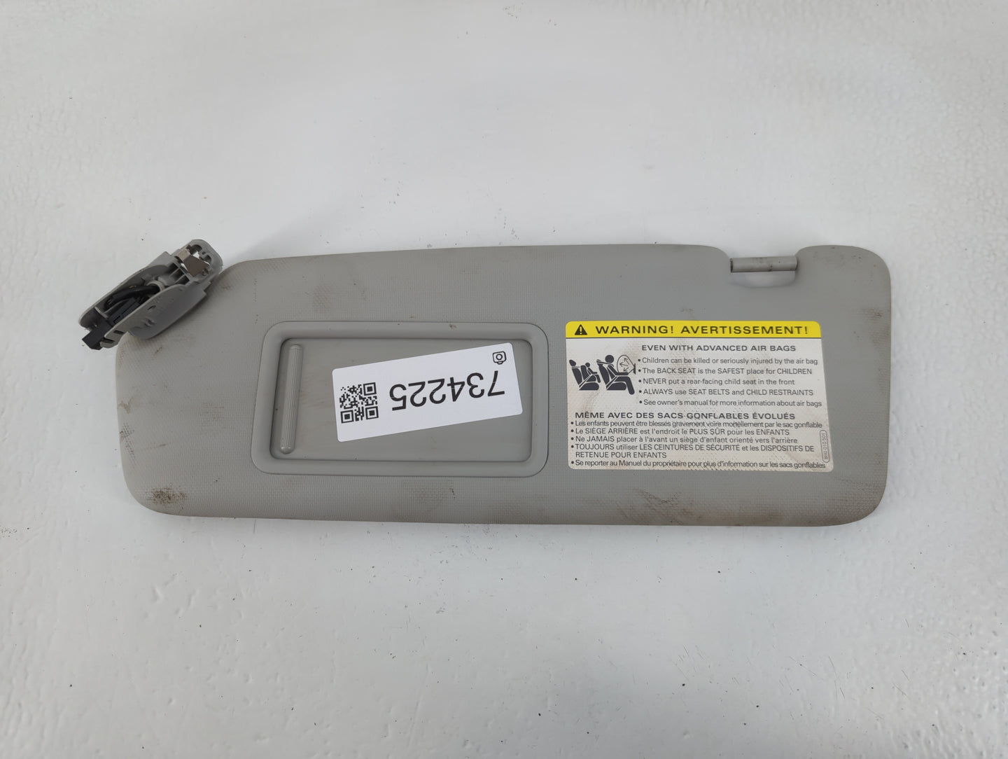 2013-2014 Audi Q5 Sun Visor Shade Replacement Driver Left Mirror Fits Fits 2013 2014 2015 2016 OEM Used Auto Parts - Oemusedautoparts1.com