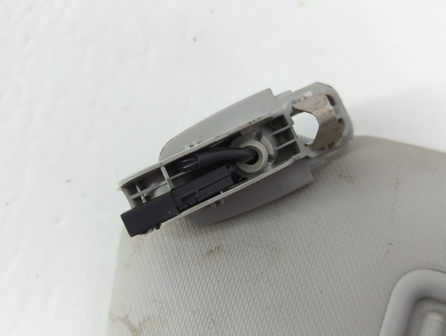 2013-2014 Audi Q5 Sun Visor Shade Replacement Driver Left Mirror Fits Fits 2013 2014 2015 2016 OEM Used Auto Parts - Oemusedautoparts1.com