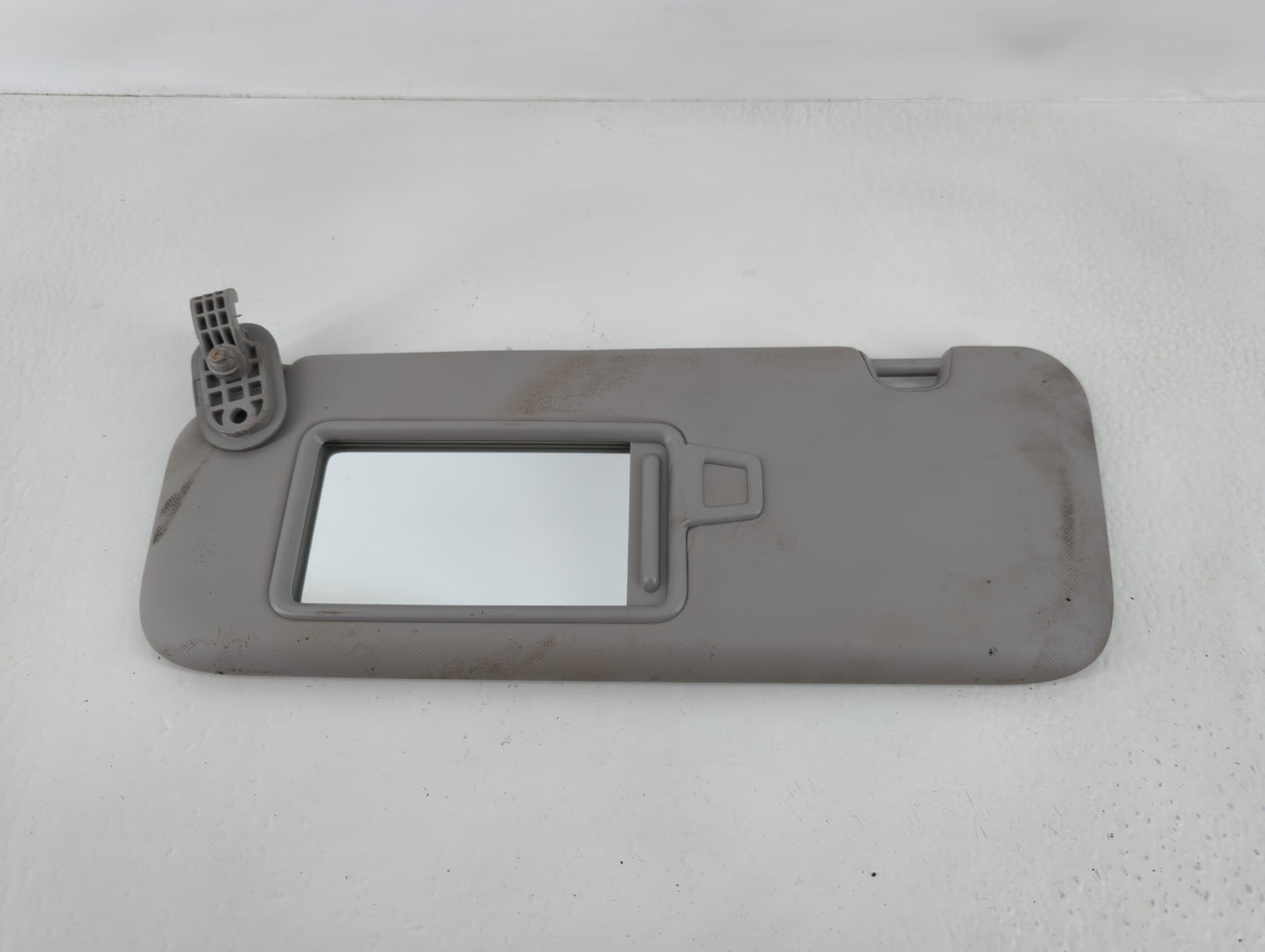 2017-2020 Hyundai Elantra Sun Visor Shade Replacement Driver Left Mirror Fits Fits 2017 2018 2019 2020 OEM Used Auto Parts - Oemusedautoparts1.com