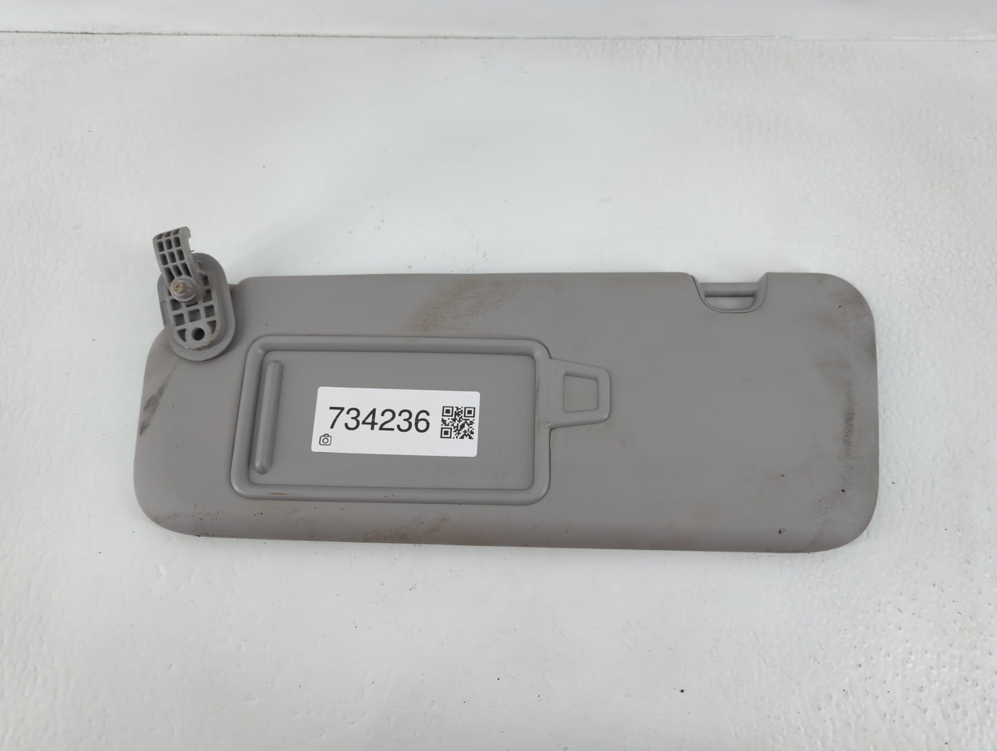2017-2020 Hyundai Elantra Sun Visor Shade Replacement Driver Left Mirror Fits Fits 2017 2018 2019 2020 OEM Used Auto Parts - Oemusedautoparts1.com