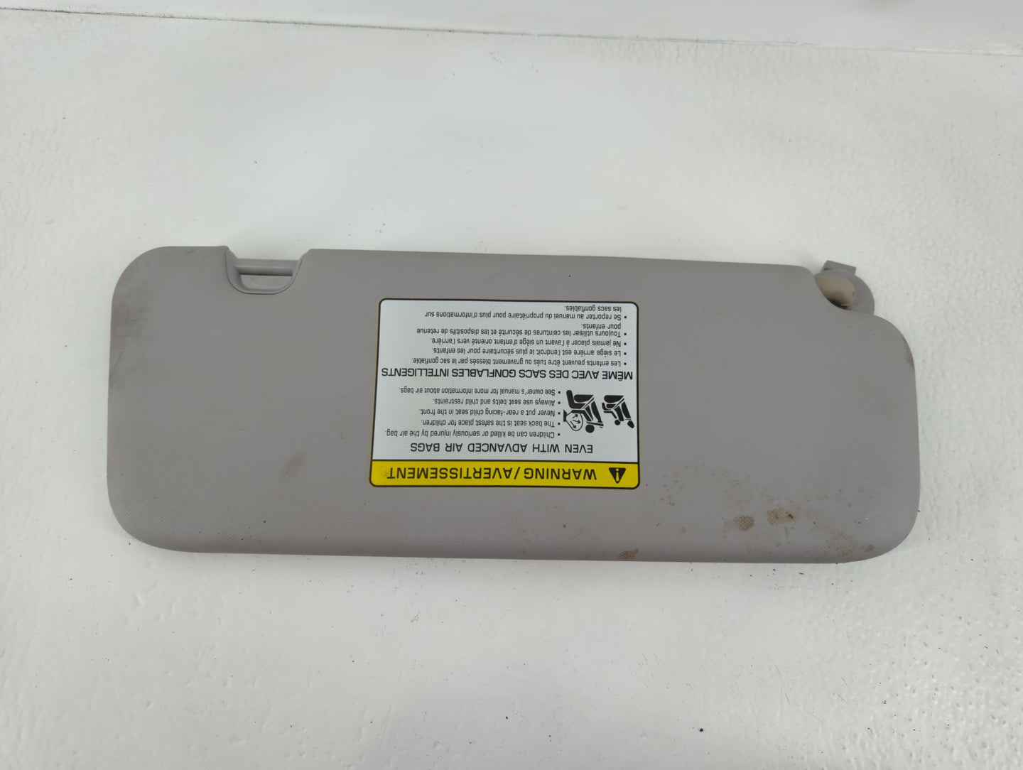 2017-2020 Hyundai Elantra Sun Visor Shade Replacement Driver Left Mirror Fits Fits 2017 2018 2019 2020 OEM Used Auto Parts - Oemusedautoparts1.com