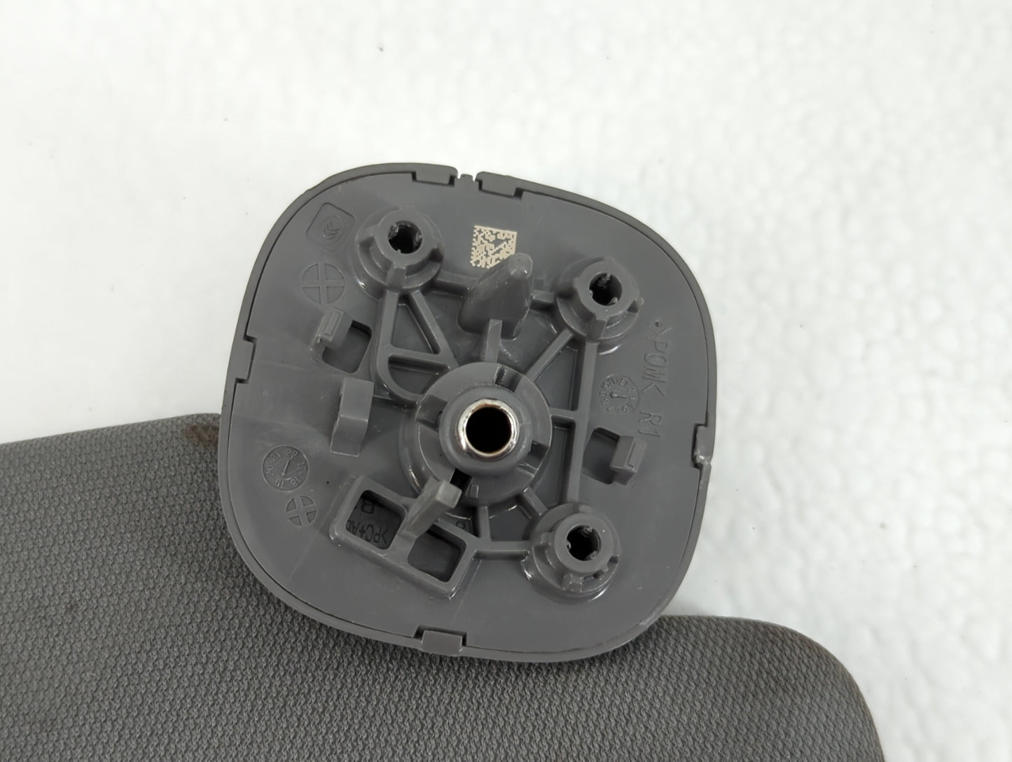 2019-2022 Chevrolet Silverado 1500 Sun Visor Shade Replacement Passenger Right Mirror Fits Fits 2019 2020 2021 2022 OEM Used Auto Parts - Oemusedautoparts1.com