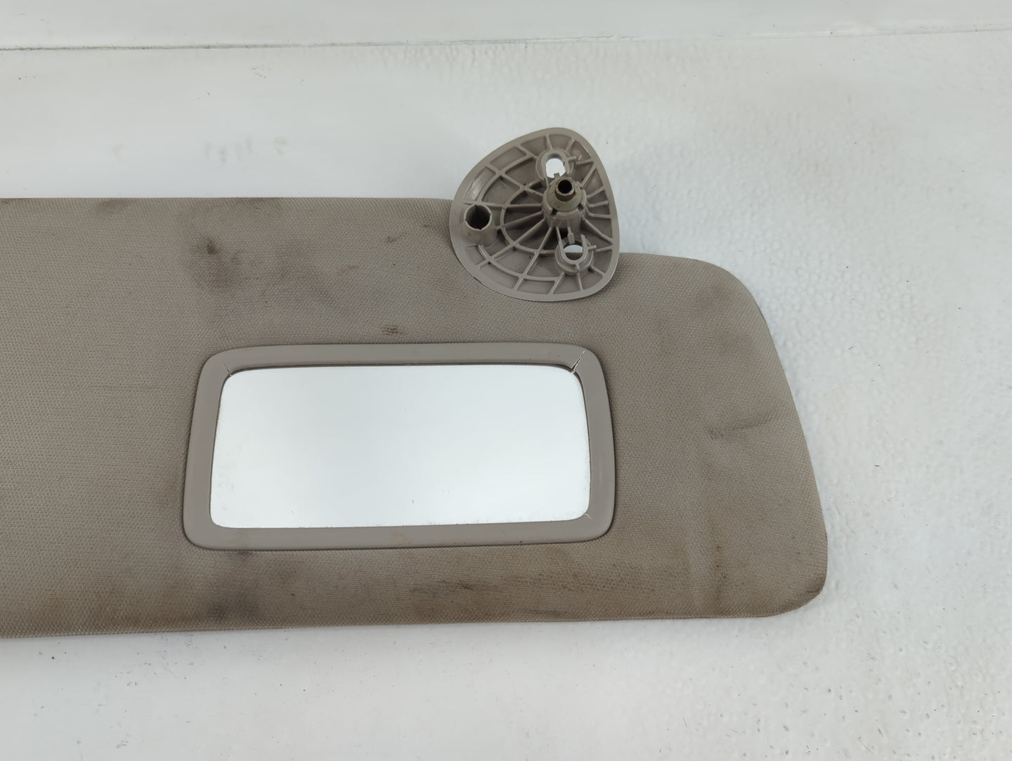 2014 Dodge Ram 1500 Sun Visor Shade Replacement Passenger Right Mirror Fits Fits 2013 2015 2016 2017 2018 2019 2020 2021 2022 OEM Used Auto Parts - Oemusedautoparts1.com