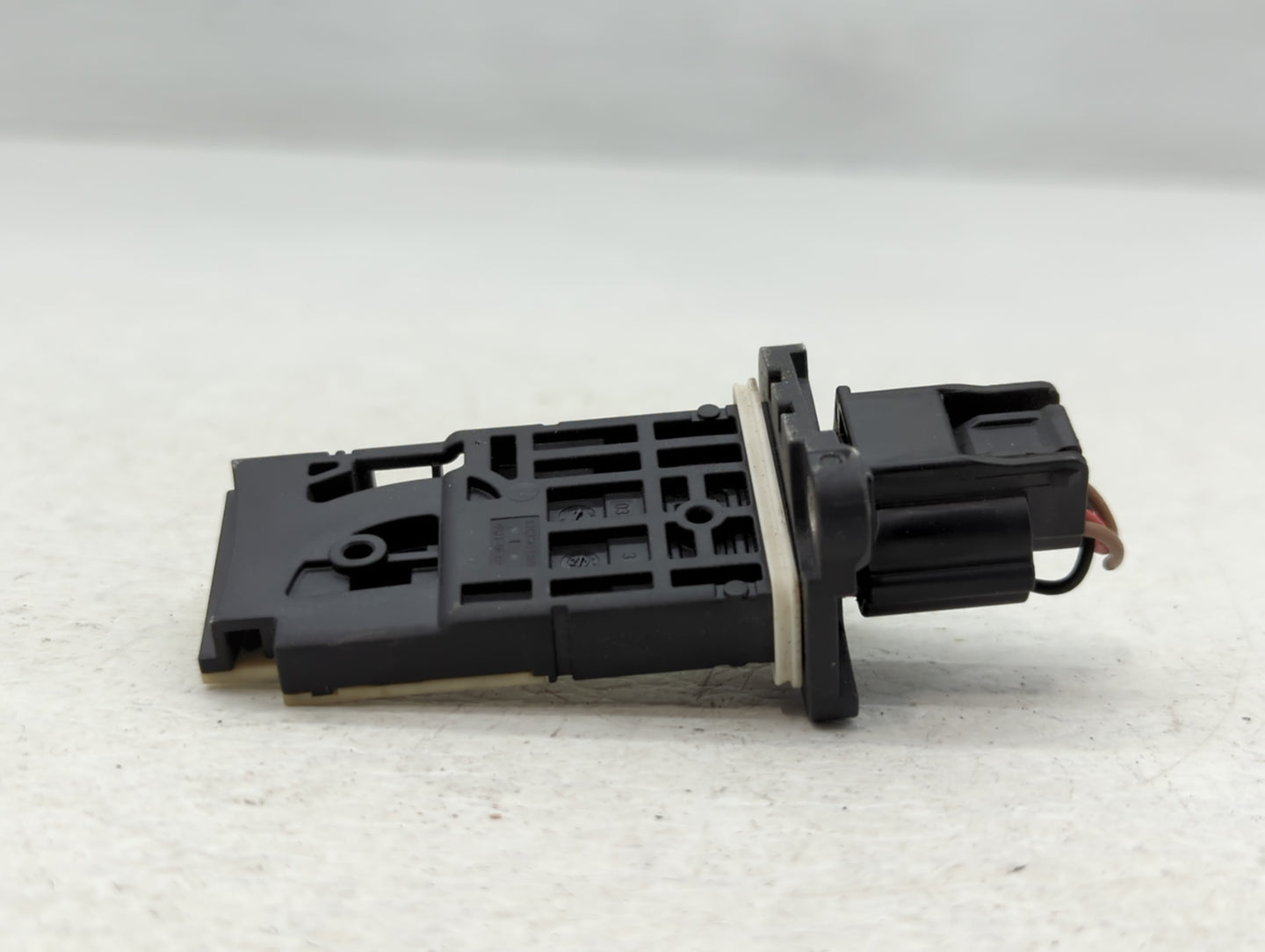 Nissan Frontier Mass Air Flow Meter Maf - Oemusedautoparts1.com