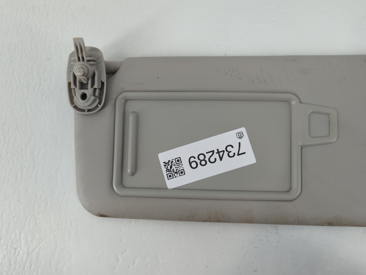 2022 Hyundai Tucson Sun Visor Shade Replacement Driver Left Mirror Fits OEM Used Auto Parts - Oemusedautoparts1.com