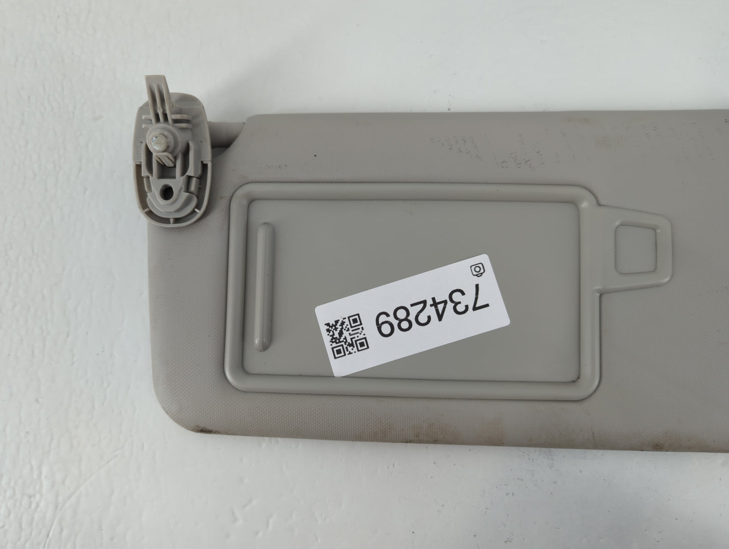 2022 Hyundai Tucson Sun Visor Shade Replacement Driver Left Mirror Fits OEM Used Auto Parts - Oemusedautoparts1.com