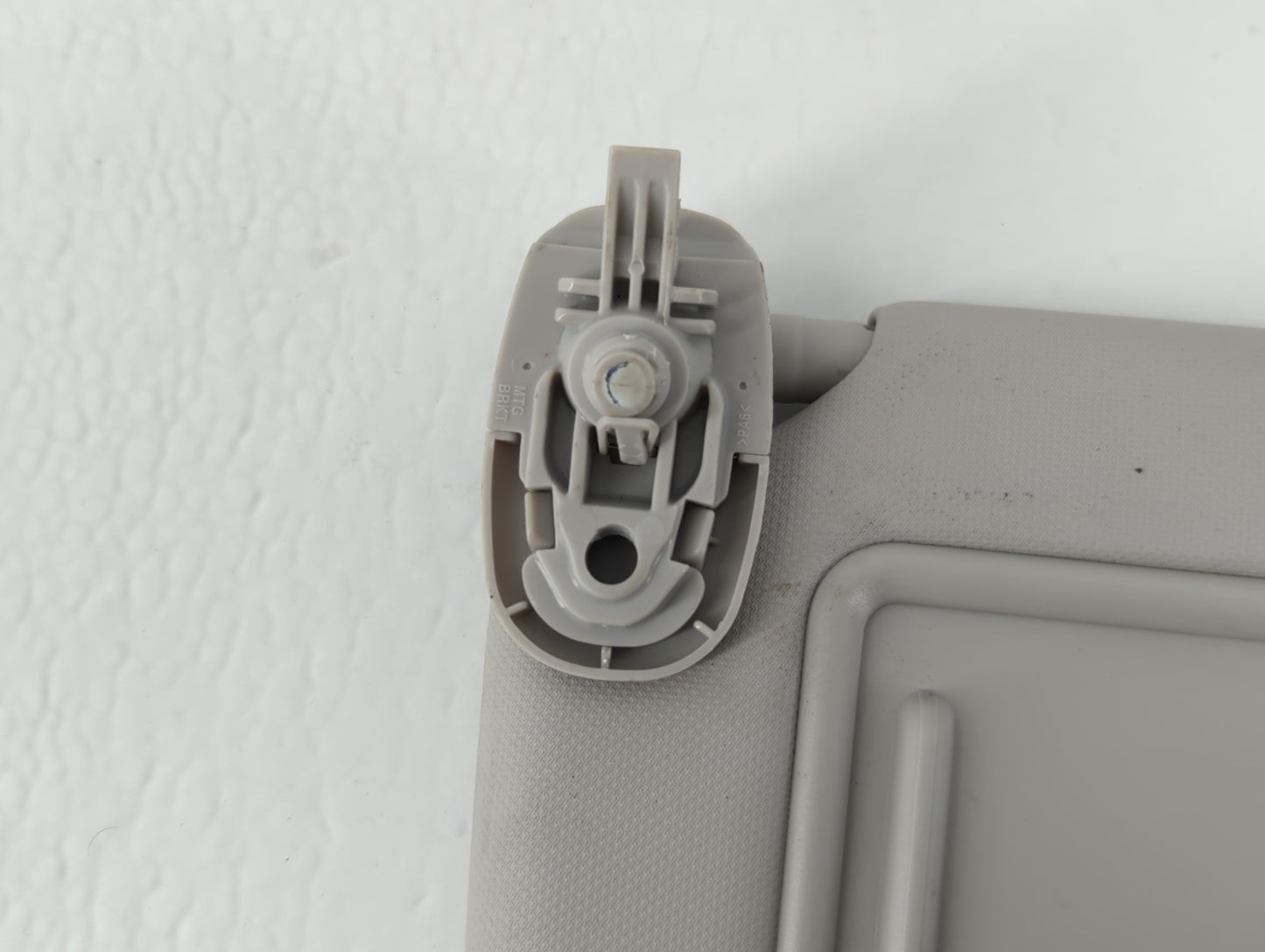 2022 Hyundai Tucson Sun Visor Shade Replacement Driver Left Mirror Fits OEM Used Auto Parts - Oemusedautoparts1.com