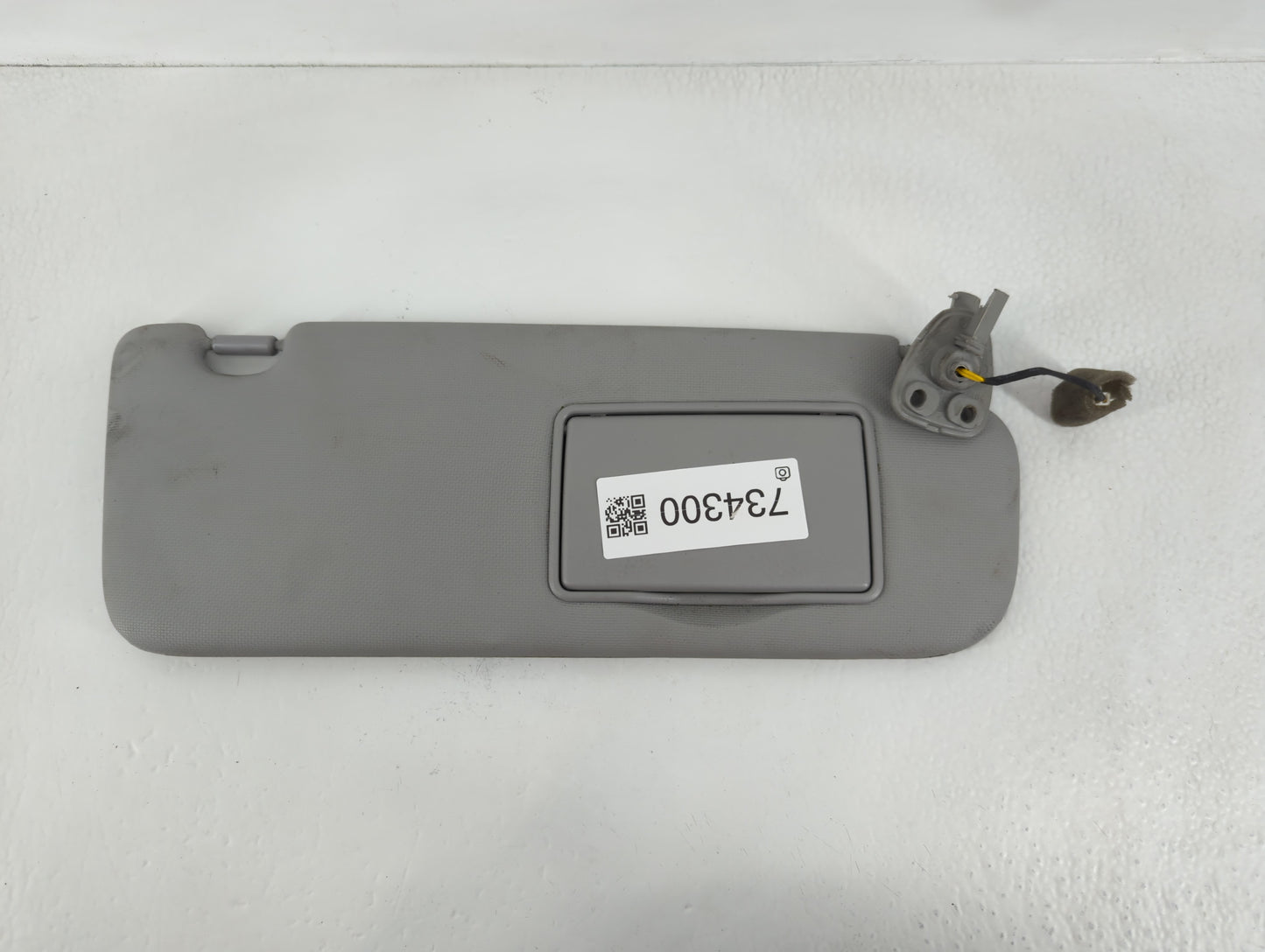 2006-2007 Hyundai Sonata Sun Visor Shade Replacement Passenger Right Mirror Fits Fits 2006 2007 OEM Used Auto Parts - Oemusedautoparts1.com
