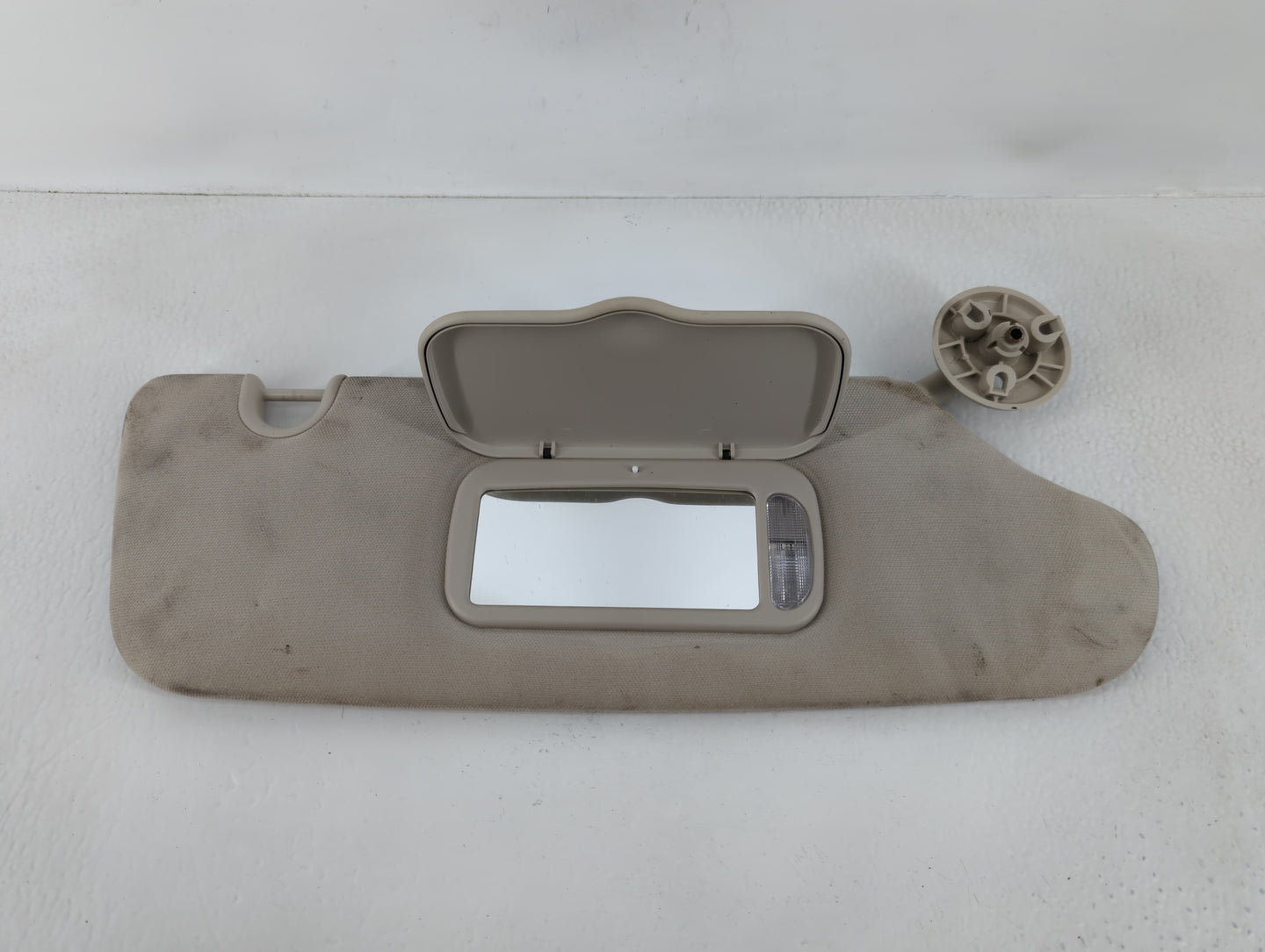 2010 Dodge Caravan Sun Visor Shade Replacement Passenger Right Mirror Fits Fits 2008 2009 OEM Used Auto Parts - Oemusedautoparts1.com
