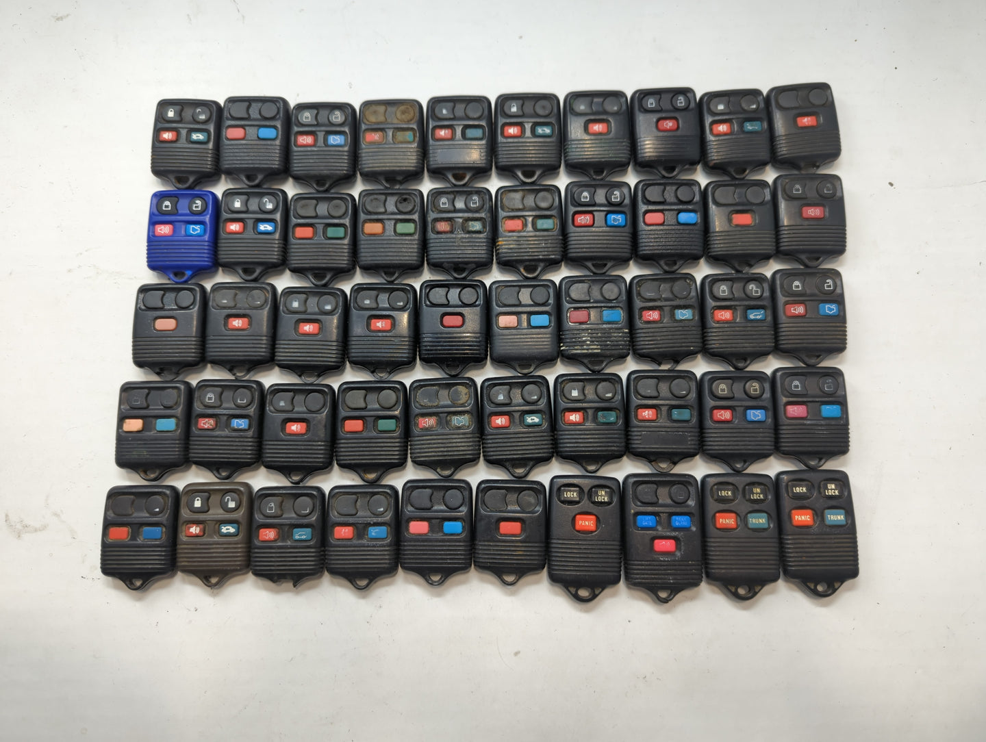 Lot of 50 Ford Keyless Entry Remote Fob MIXED FCC IDS MIXED PART NUMBERS - Oemusedautoparts1.com