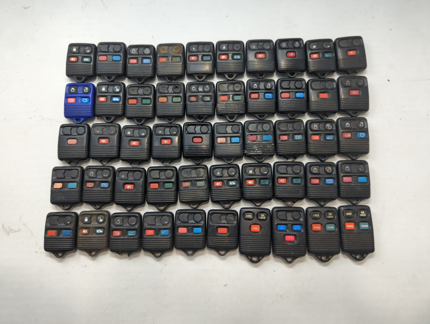 Lot of 50 Ford Keyless Entry Remote Fob MIXED FCC IDS MIXED PART NUMBERS - Oemusedautoparts1.com