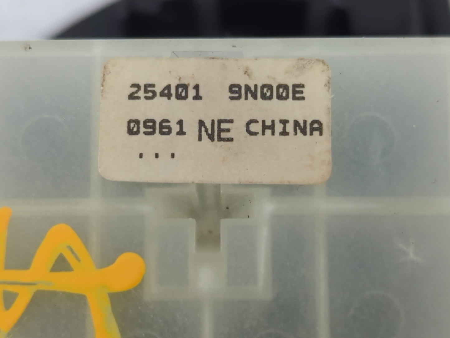 2020 Chevrolet Traverse Master Power Window Switch Replacement Driver Side Left P/N:25401 9N00E Fits OEM Used Auto Parts - Oemusedautoparts1.com