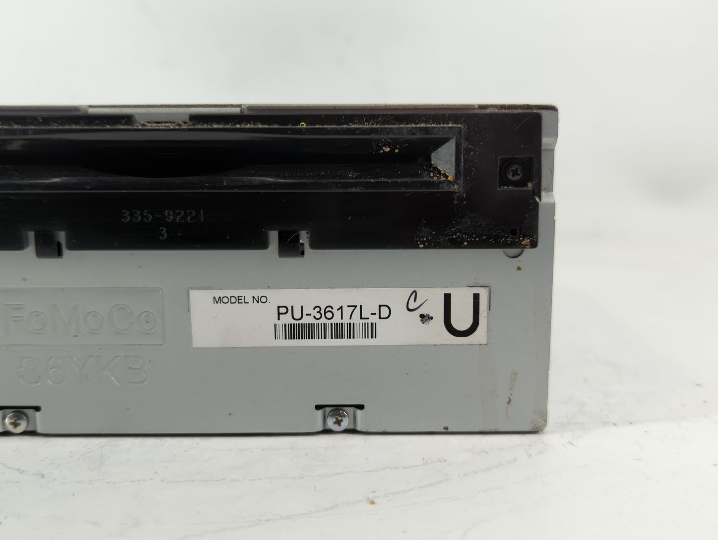 2013 Ford Explorer Radio AM FM Cd Player Receiver Replacement P/N:DB5T19C107FD PU-3617L-D, A12667137 Fits OEM Used Auto Parts - Oemusedautoparts1.com