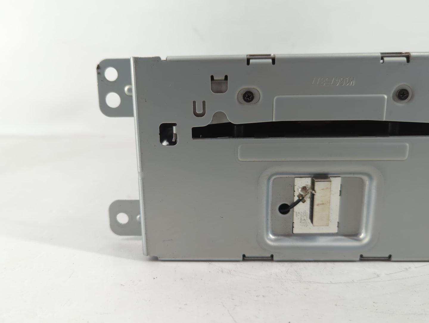 2015 Chevrolet Malibu Radio AM FM Cd Player Receiver Replacement P/N:23284461 Fits OEM Used Auto Parts - Oemusedautoparts1.com