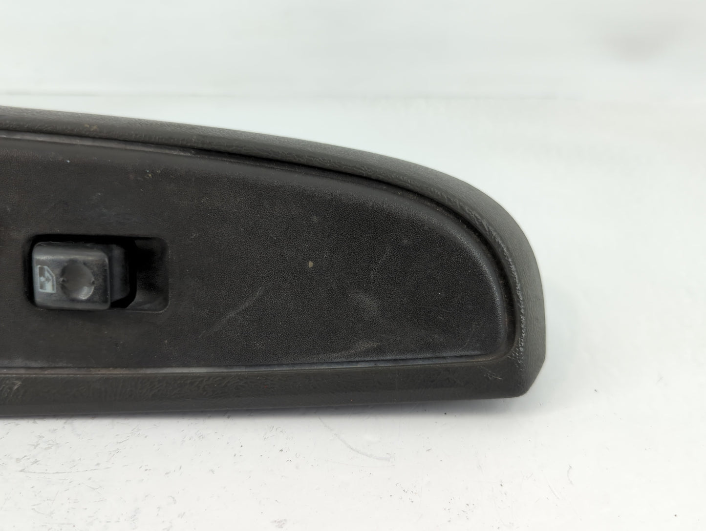 2003-2006 Gmc Yukon Master Power Window Switch Replacement Driver Side Left P/N:10398574 Fits Fits 2003 2004 2005 2006 2007 OEM Used Auto Parts - Oemusedautoparts1.com