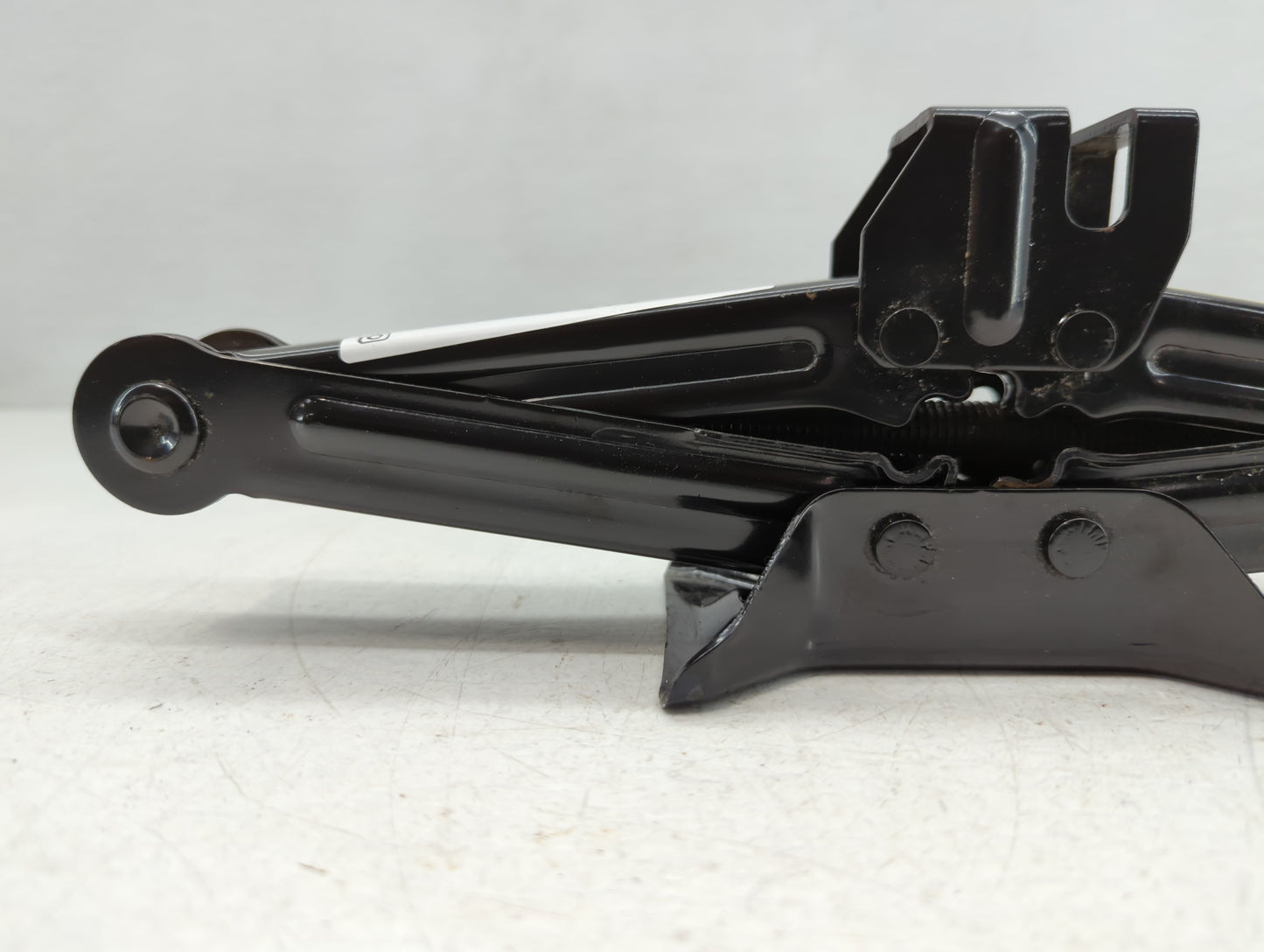 2019 Hyundai Sonata Spare Scissor Car Jack - Oemusedautoparts1.com