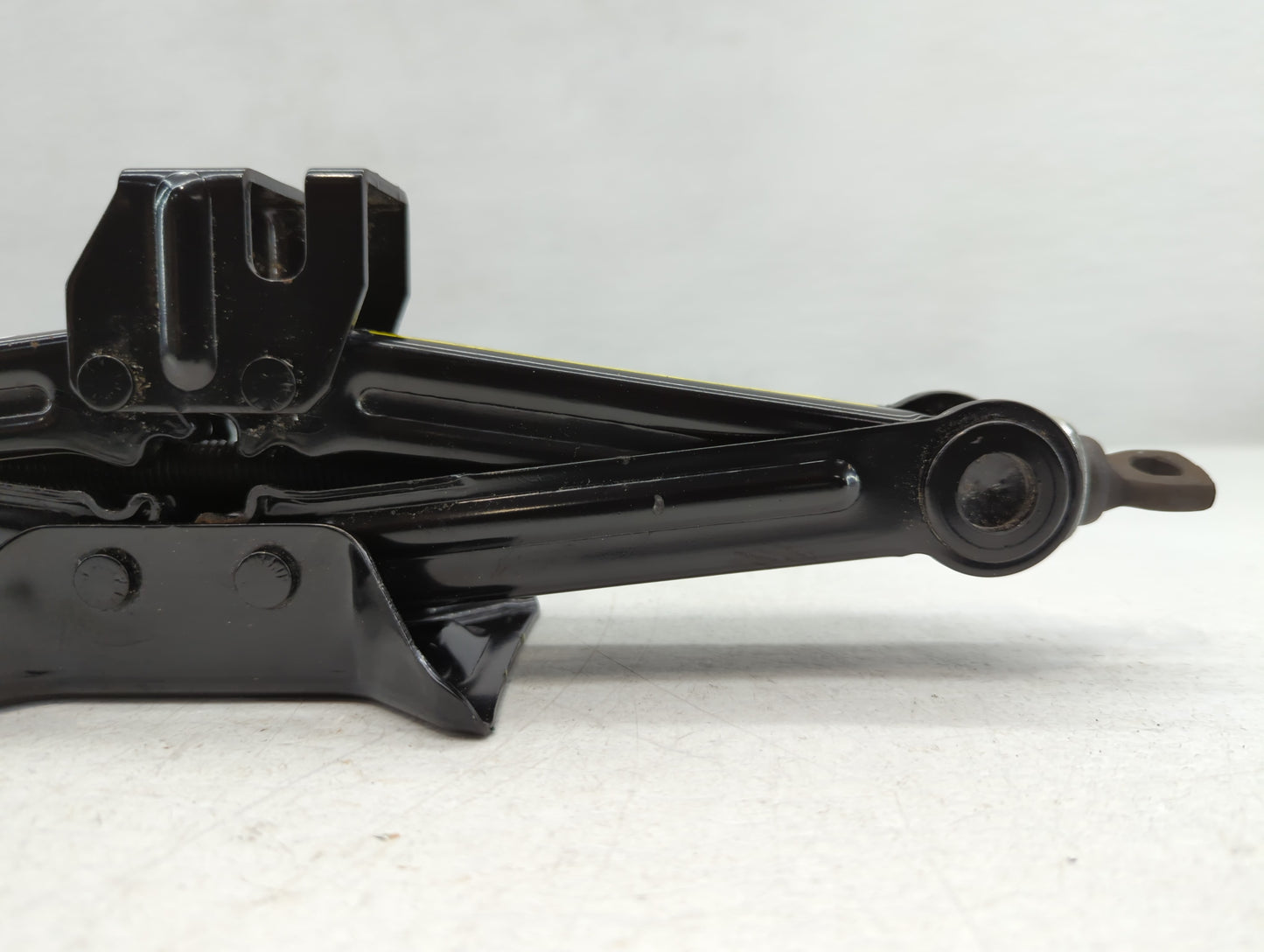 2019 Hyundai Sonata Spare Scissor Car Jack - Oemusedautoparts1.com