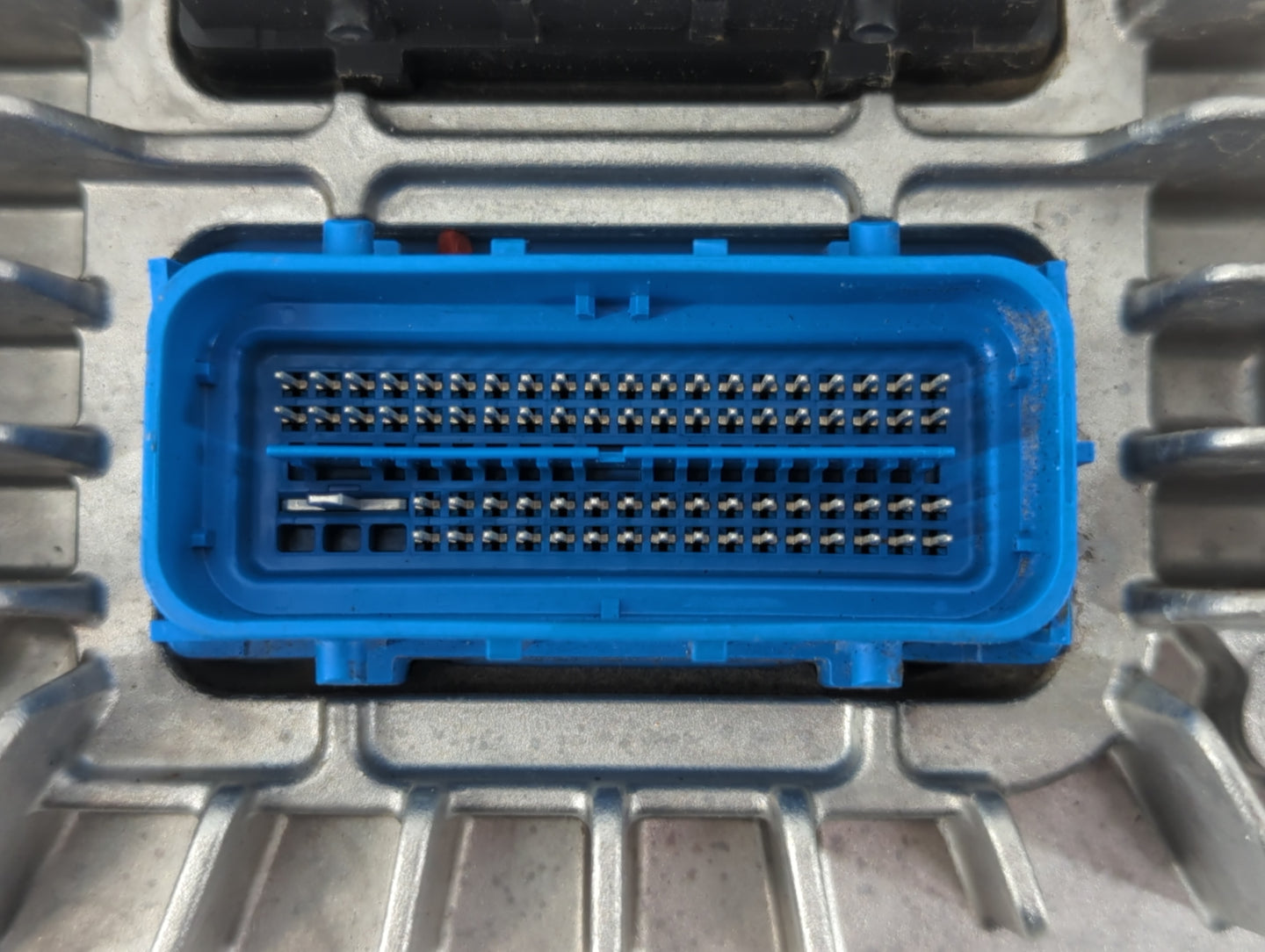 2013-2016 Buick Lacrosse PCM Engine Control Computer ECU ECM PCU OEM P/N:12653998 Fits Fits 2013 2014 2015 2016 OEM Used Auto Parts - Oemusedautoparts1.com