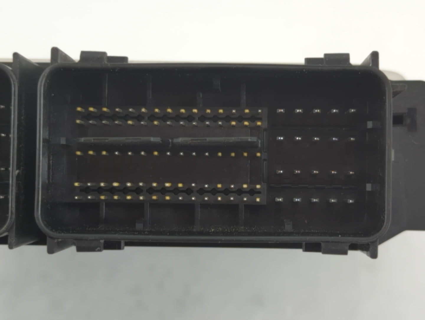 2015-2016 Ford Escape PCM Engine Control Computer ECU ECM PCU OEM P/N:FJ5A-12B684-BA GJ5A-12A650-LB Fits Fits 2015 2016 OEM Used Auto Parts - Oemusedautoparts1.com