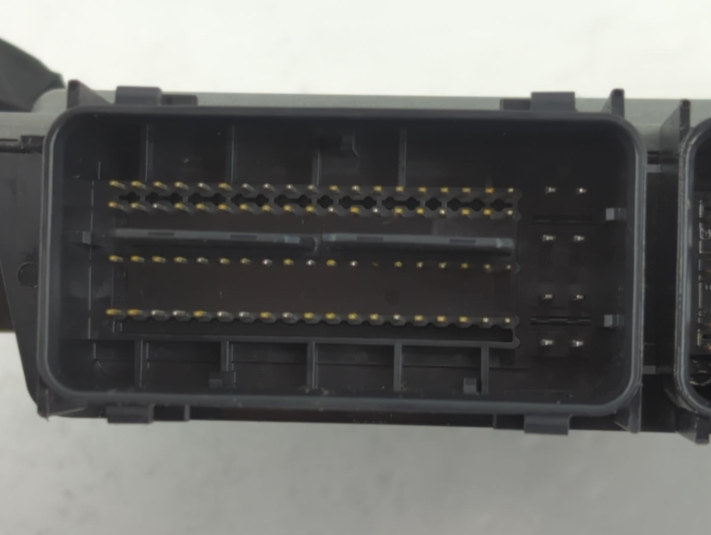 2017-2019 Ford Escape PCM Engine Control Computer ECU ECM PCU OEM P/N:FV6A-12B684-AB HJ5A-12A650-MA Fits Fits 2017 2018 2019 OEM Used Auto Parts - Oemusedautoparts1.com