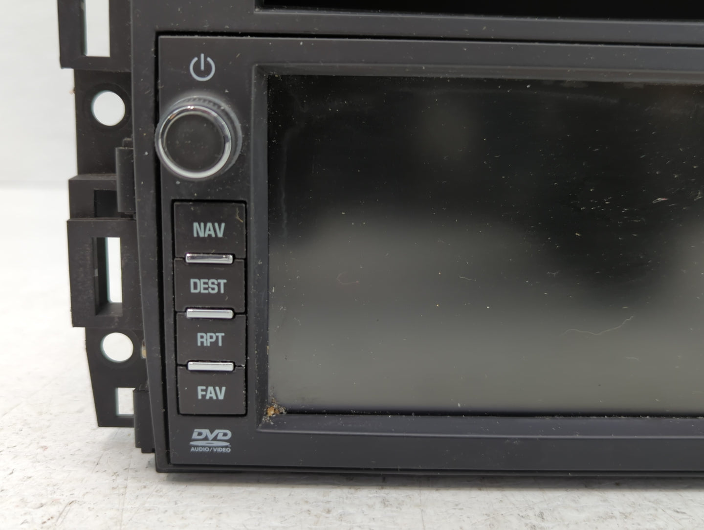 2009 Chevrolet Traverse Radio AM FM Cd Player Receiver Replacement P/N:20792738 Fits OEM Used Auto Parts - Oemusedautoparts1.com