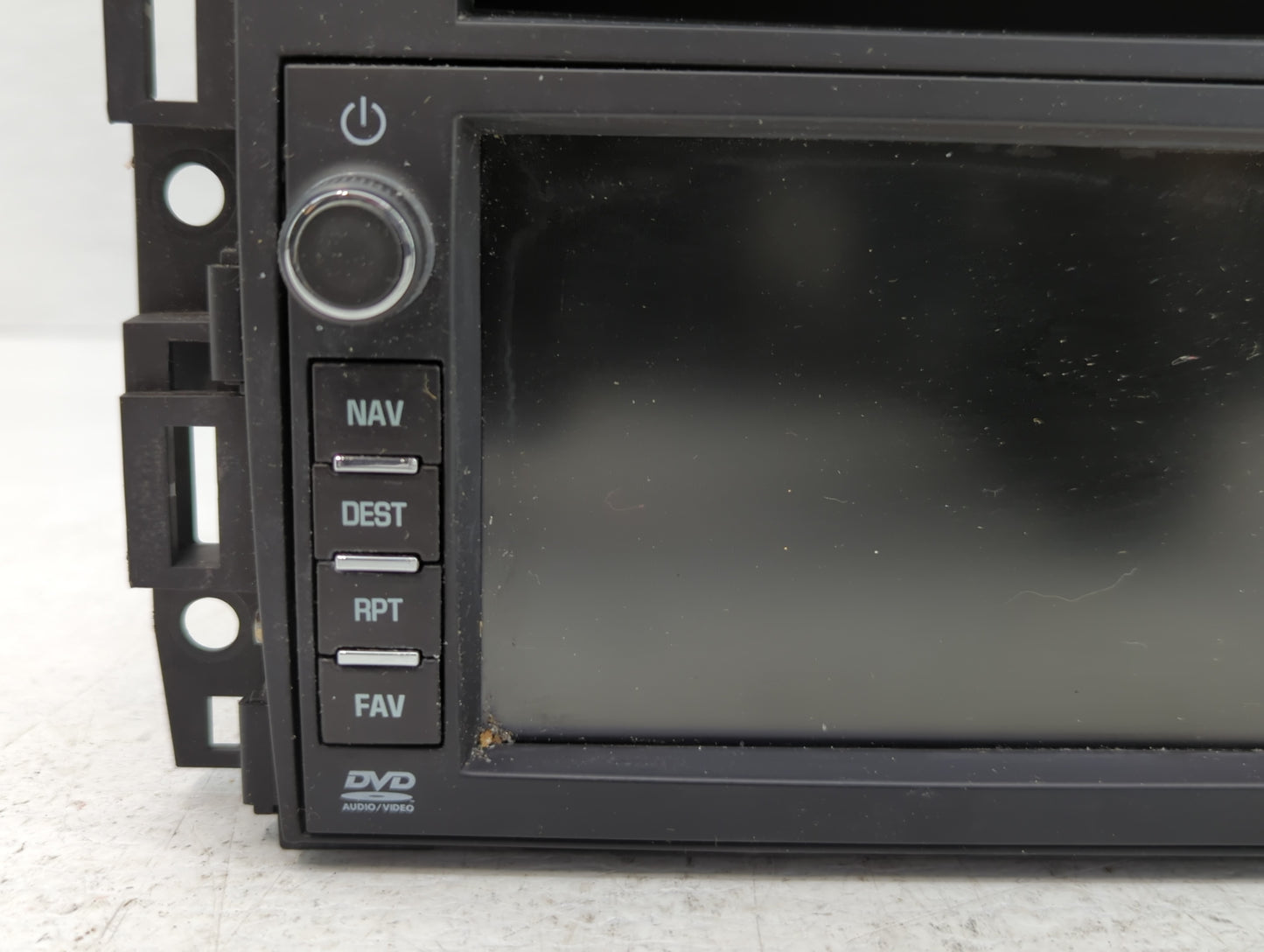 2009 Chevrolet Traverse Radio AM FM Cd Player Receiver Replacement P/N:20792738 Fits OEM Used Auto Parts - Oemusedautoparts1.com